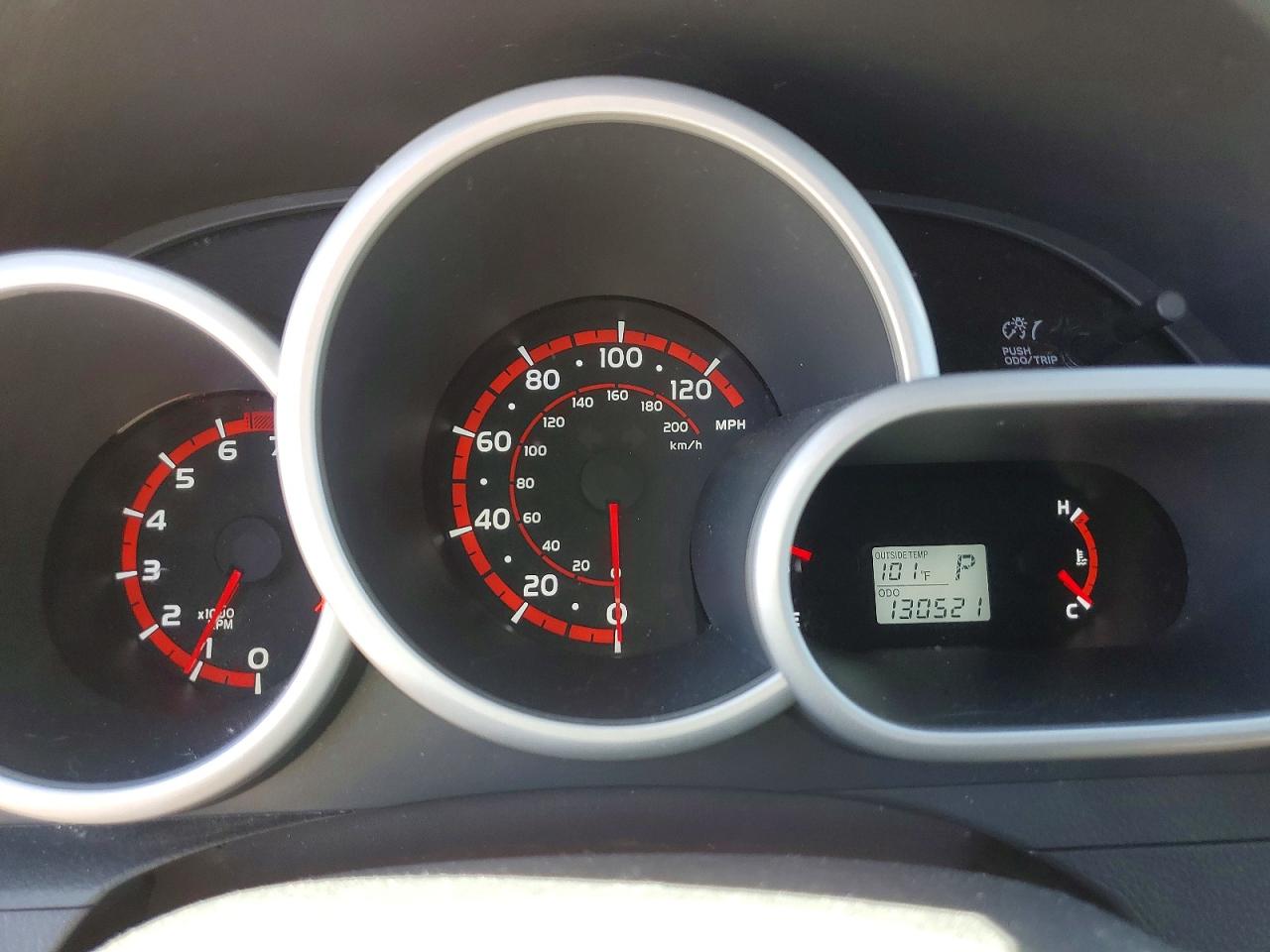 2009 Pontiac Vibe Red vin: 5Y2SP67839Z449748