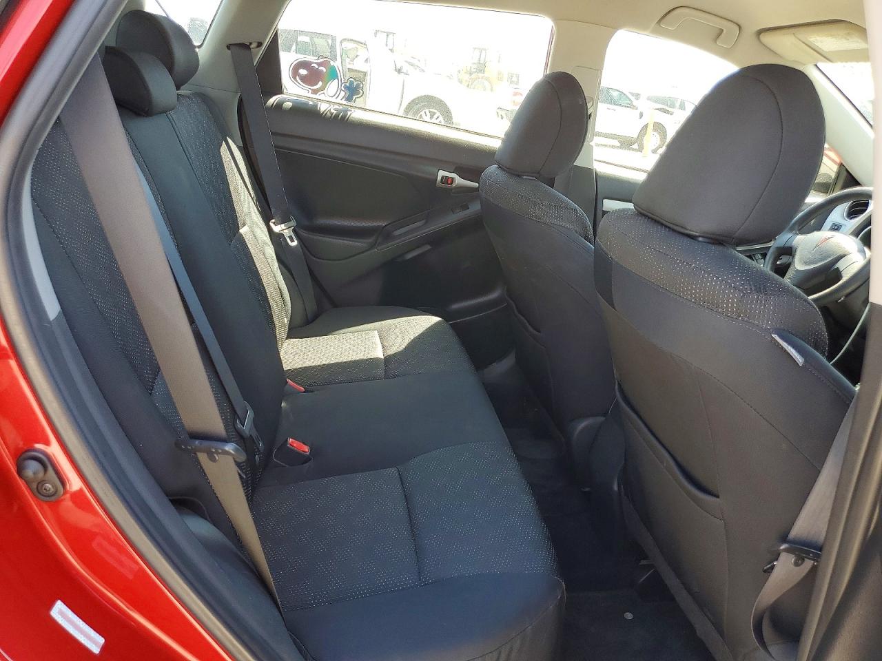 2009 Pontiac Vibe Red vin: 5Y2SP67839Z449748