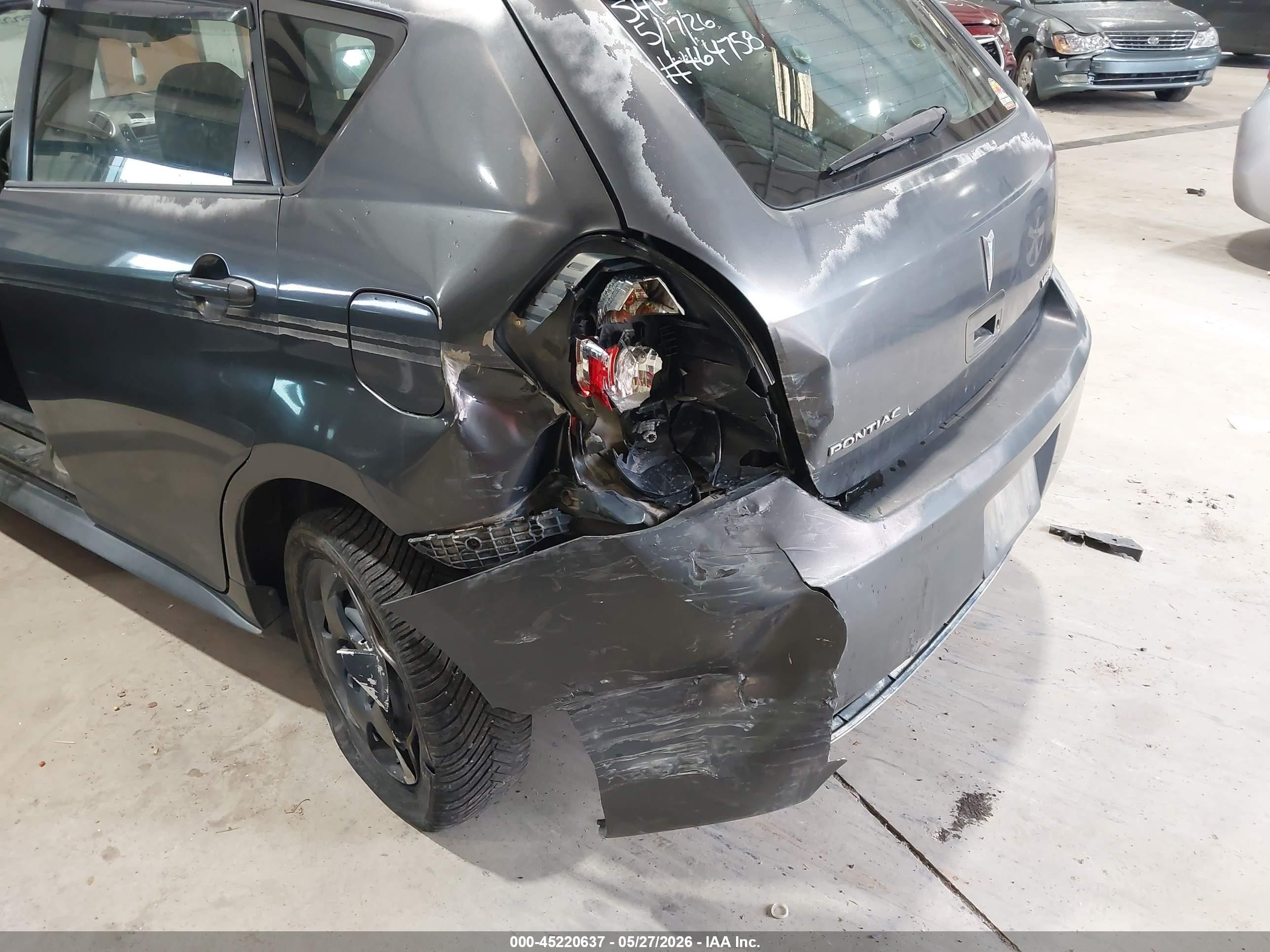2009 Pontiac Vibe   Gray vin: 5Y2SP67849Z464758