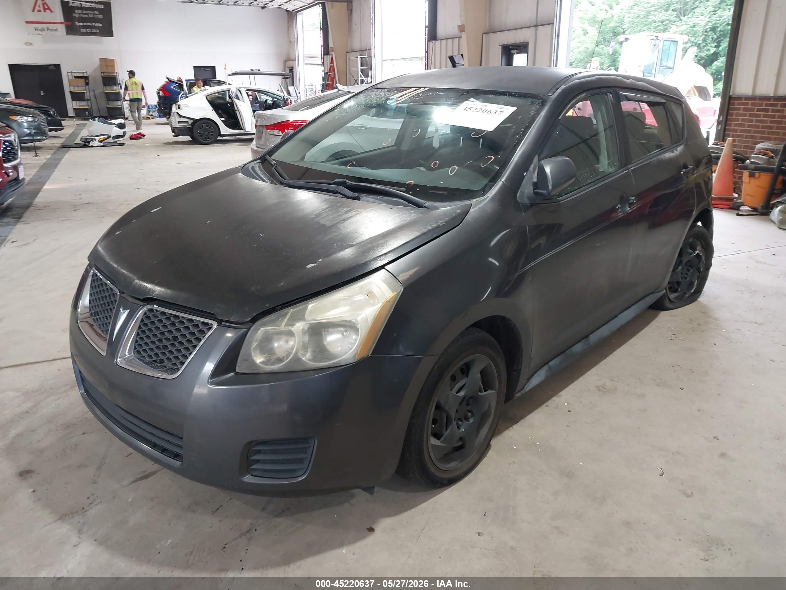 2009 Pontiac Vibe   Gray vin: 5Y2SP67849Z464758