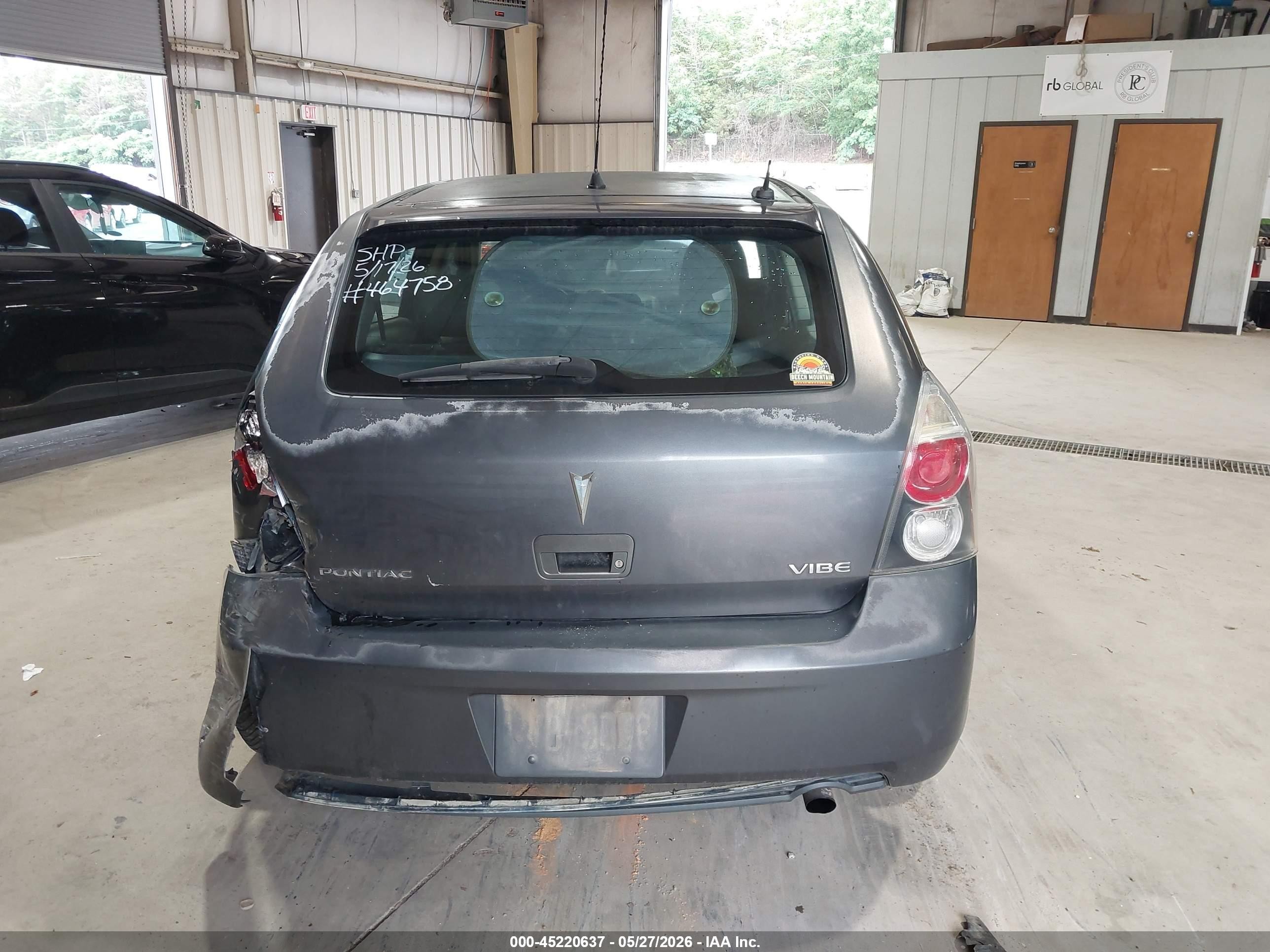 2009 Pontiac Vibe   Gray vin: 5Y2SP67849Z464758