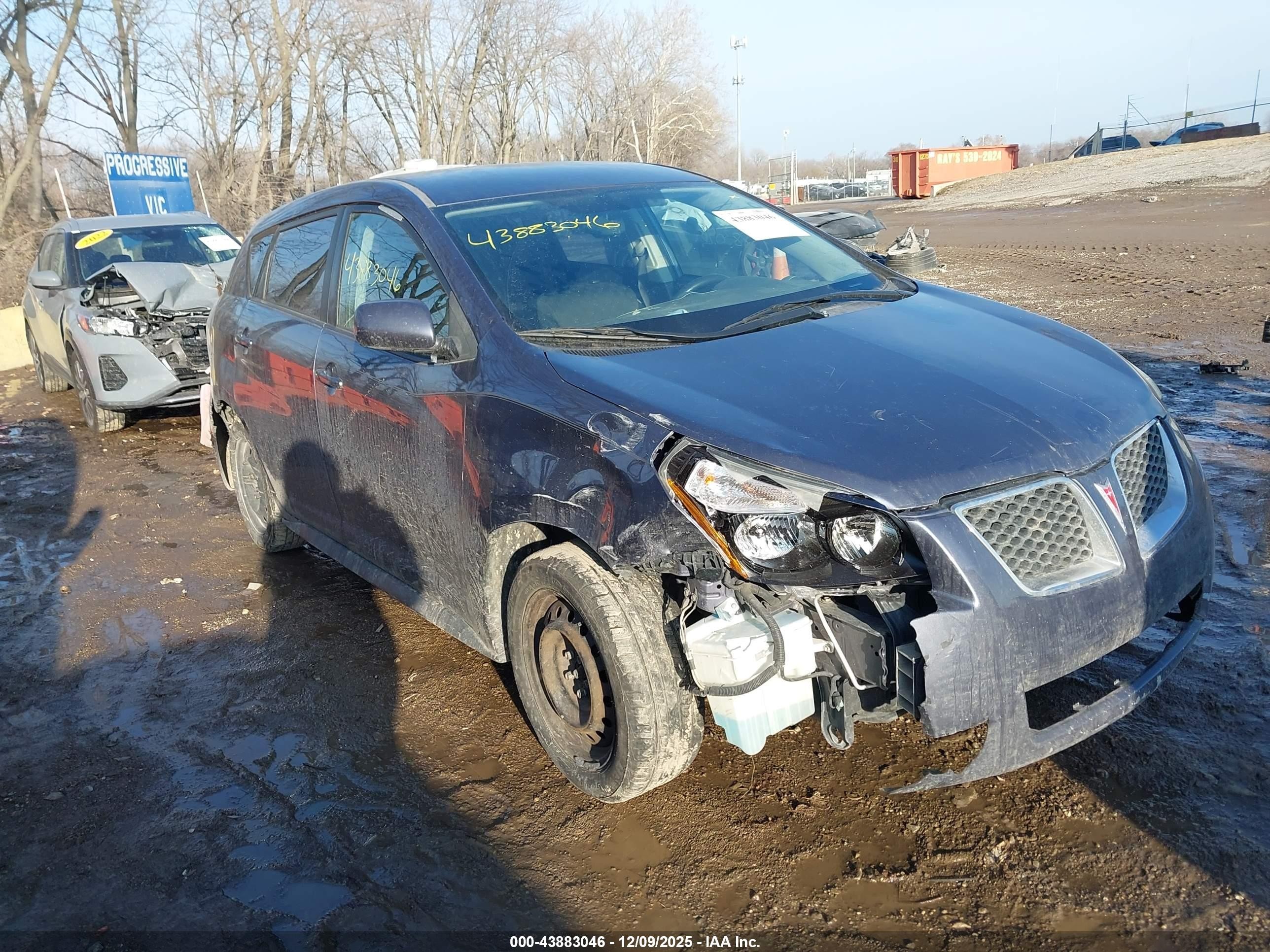 2009 Pontiac Vibe   Light Blue vin: 5Y2SP67849Z471015