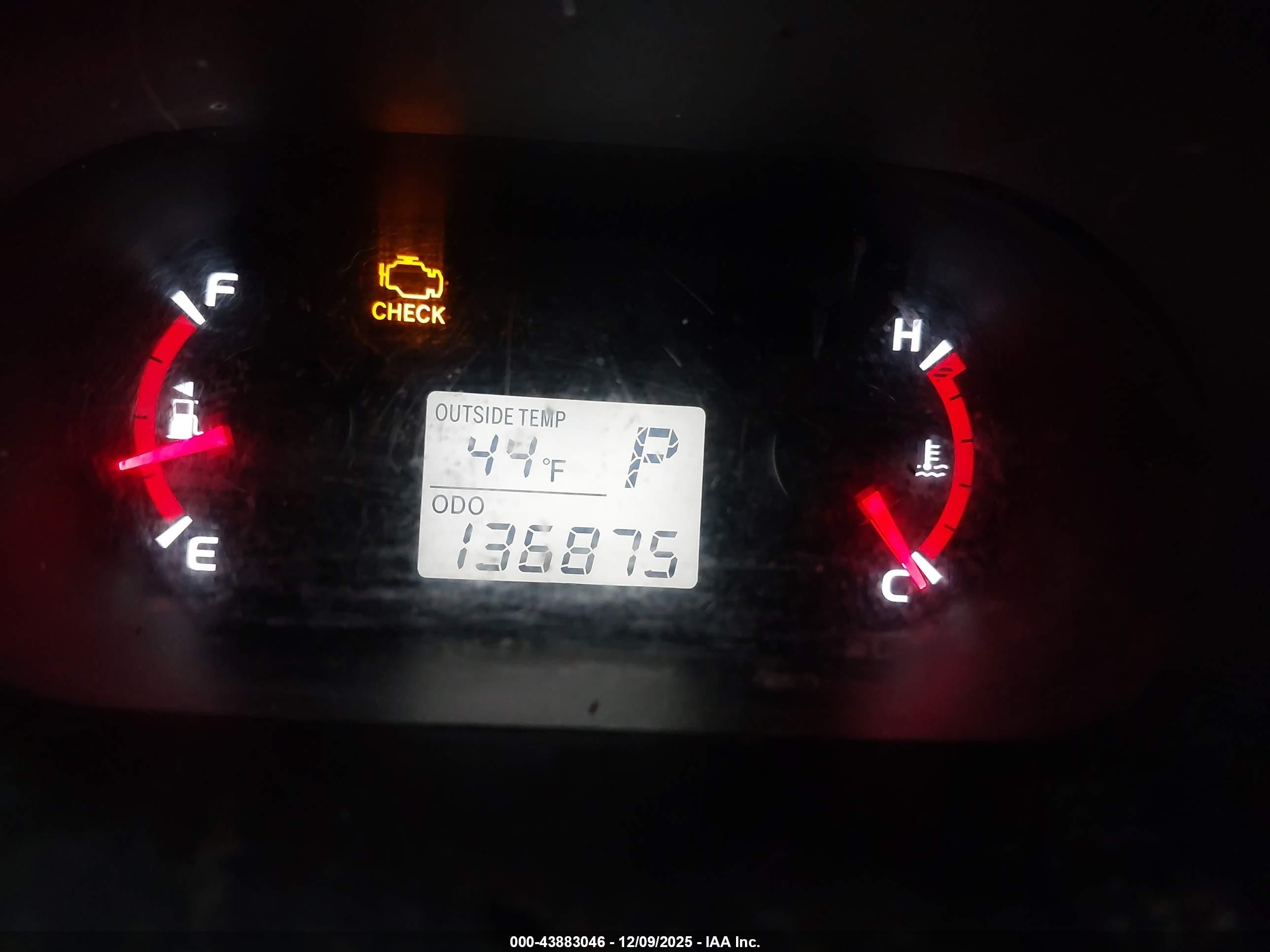 2009 Pontiac Vibe   Light Blue vin: 5Y2SP67849Z471015