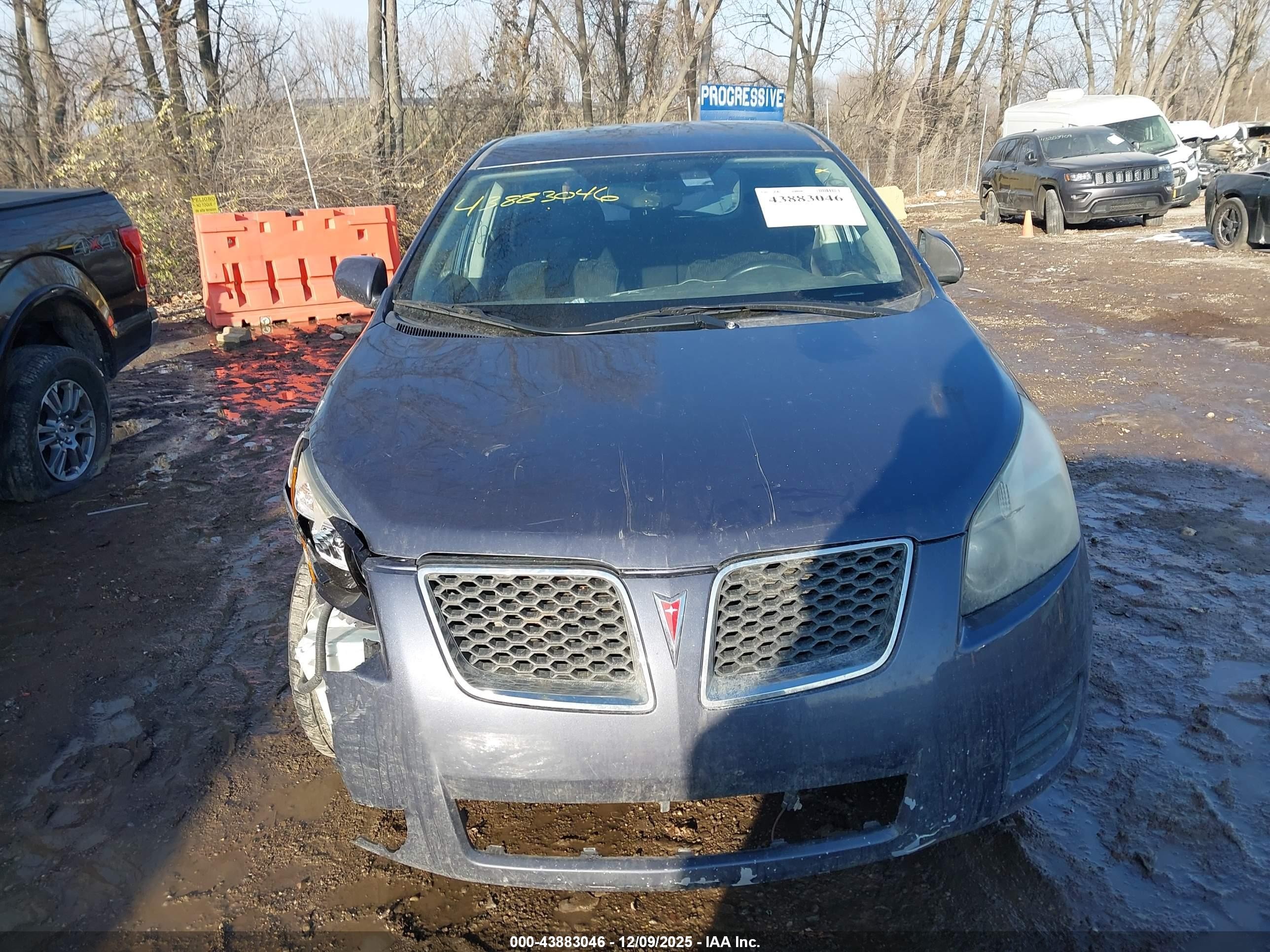 2009 Pontiac Vibe   Light Blue vin: 5Y2SP67849Z471015