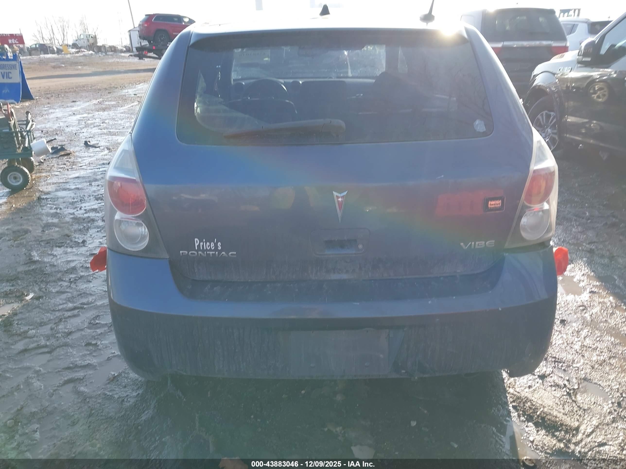 2009 Pontiac Vibe   Light Blue vin: 5Y2SP67849Z471015