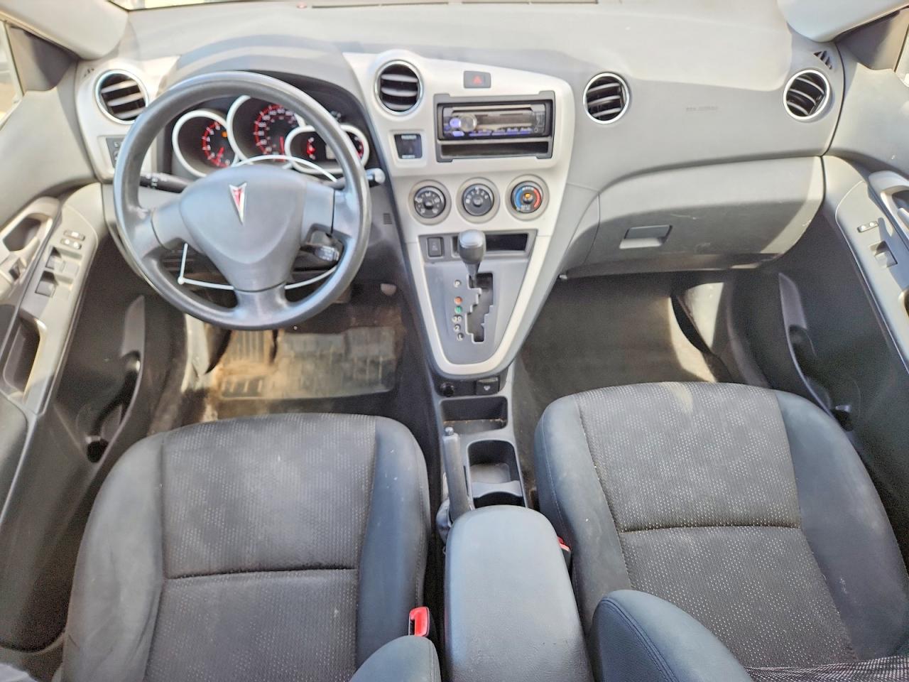 2009 Pontiac Vibe Silver vin: 5Y2SP67859Z443403