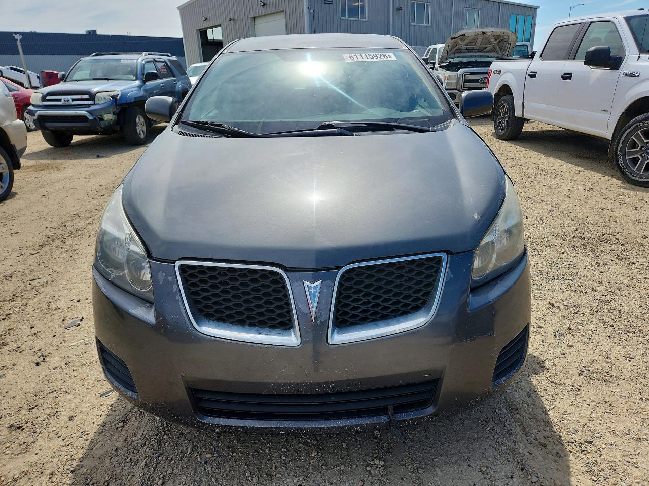 2009 Pontiac Vibe Silver vin: 5Y2SP67859Z443403
