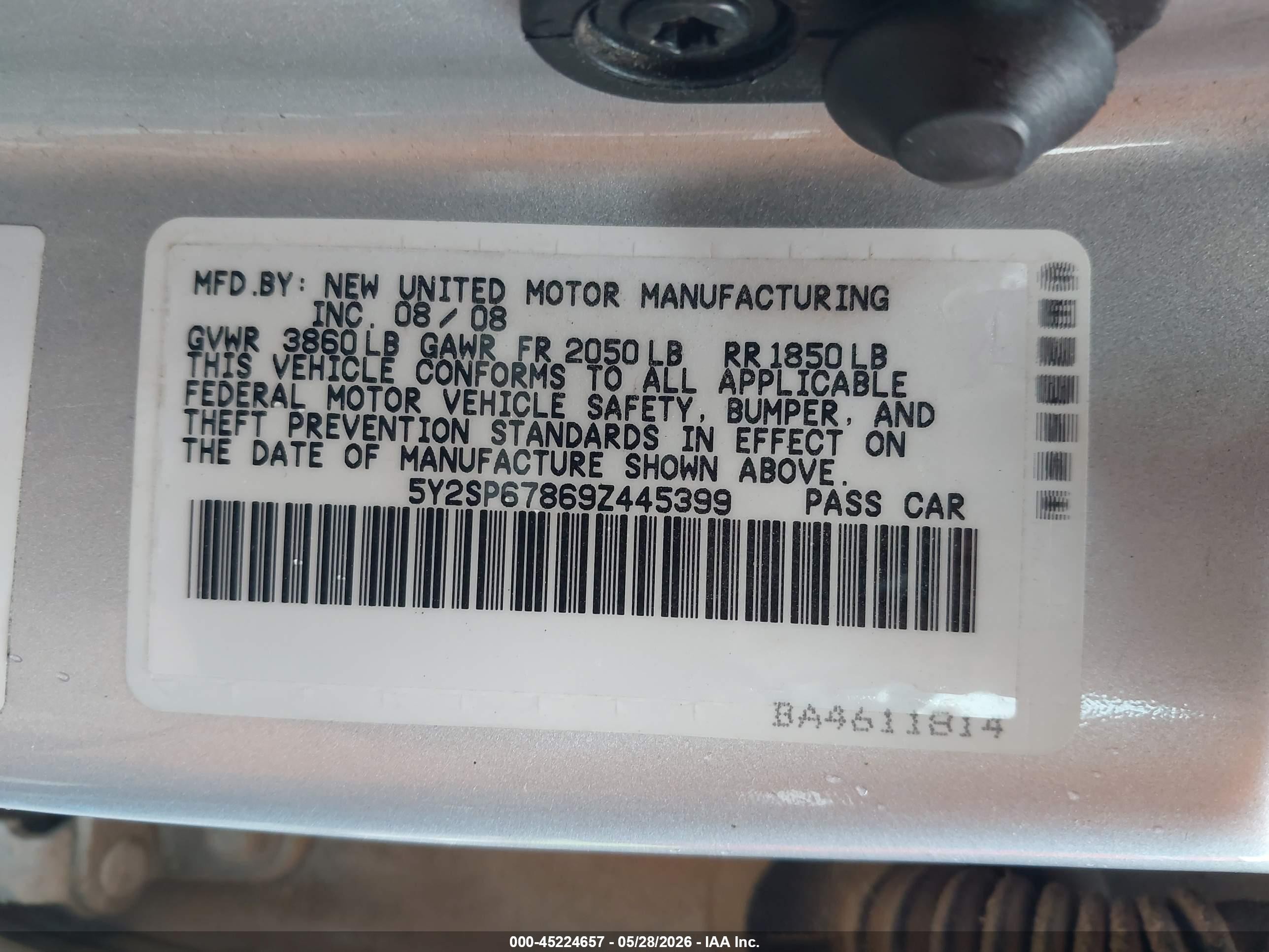 2009 Pontiac Vibe   Silver vin: 5Y2SP67869Z445399