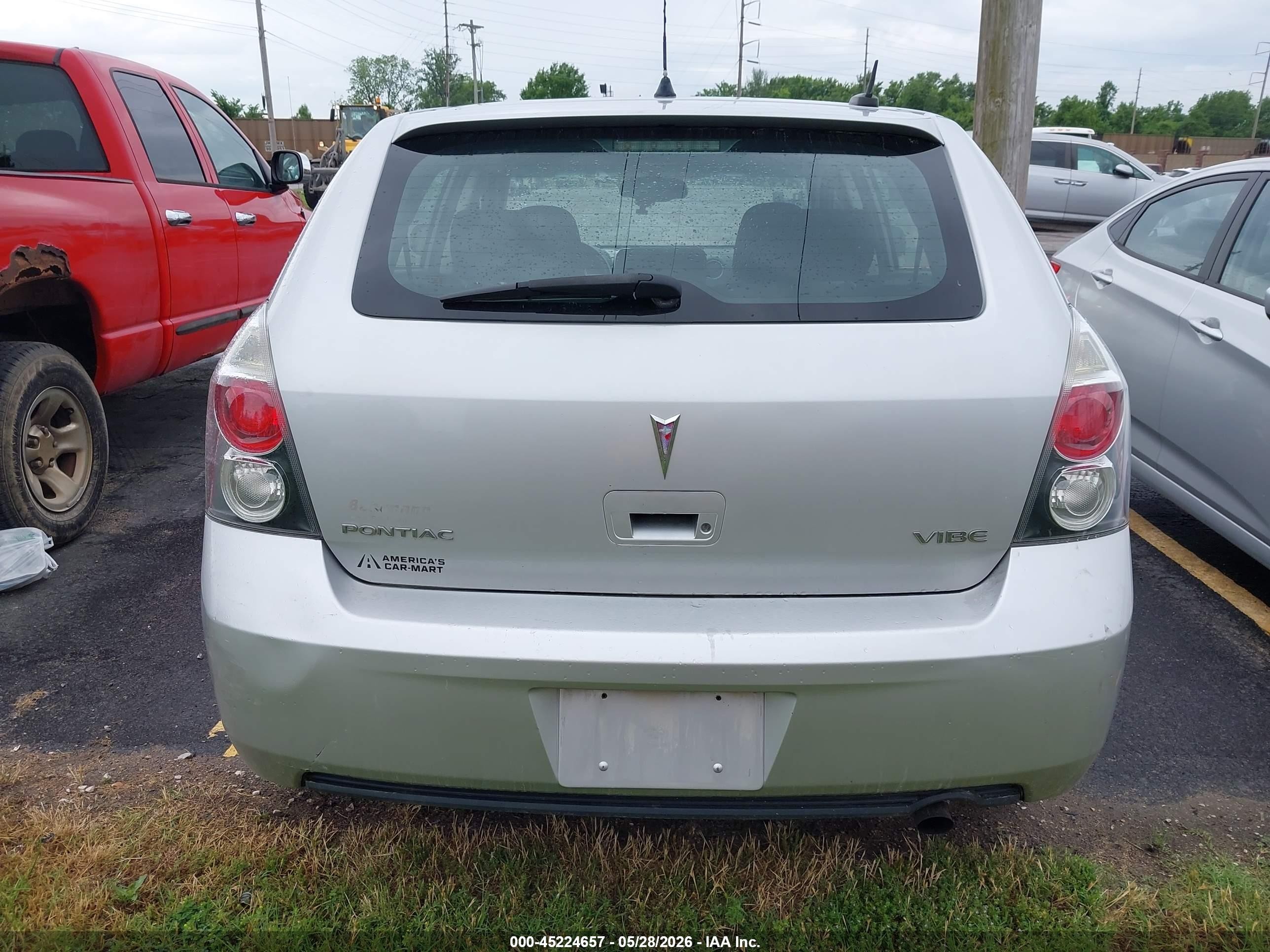 2009 Pontiac Vibe   Silver vin: 5Y2SP67869Z445399