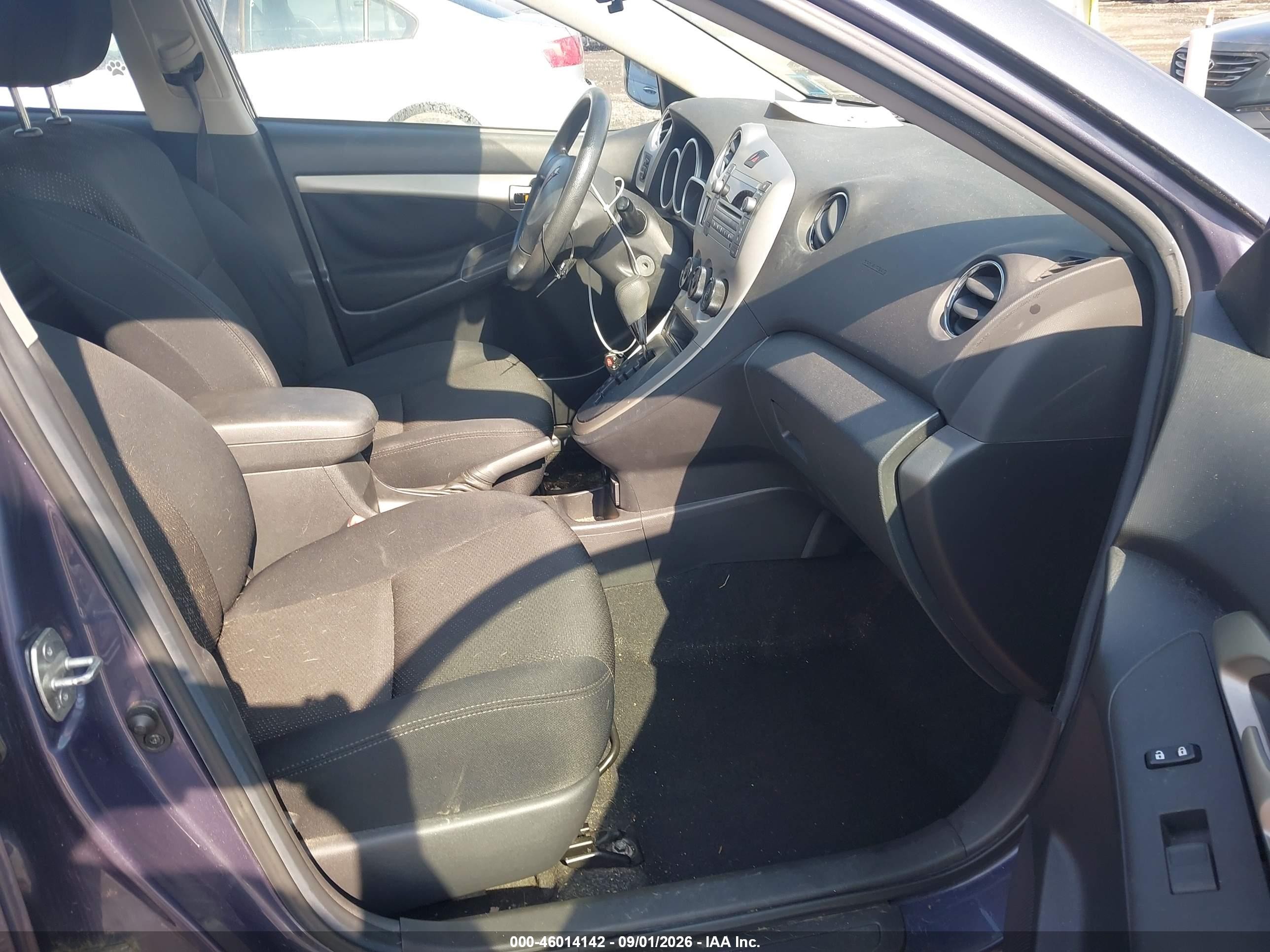 2009 Pontiac Vibe   Navy vin: 5Y2SP67869Z459271