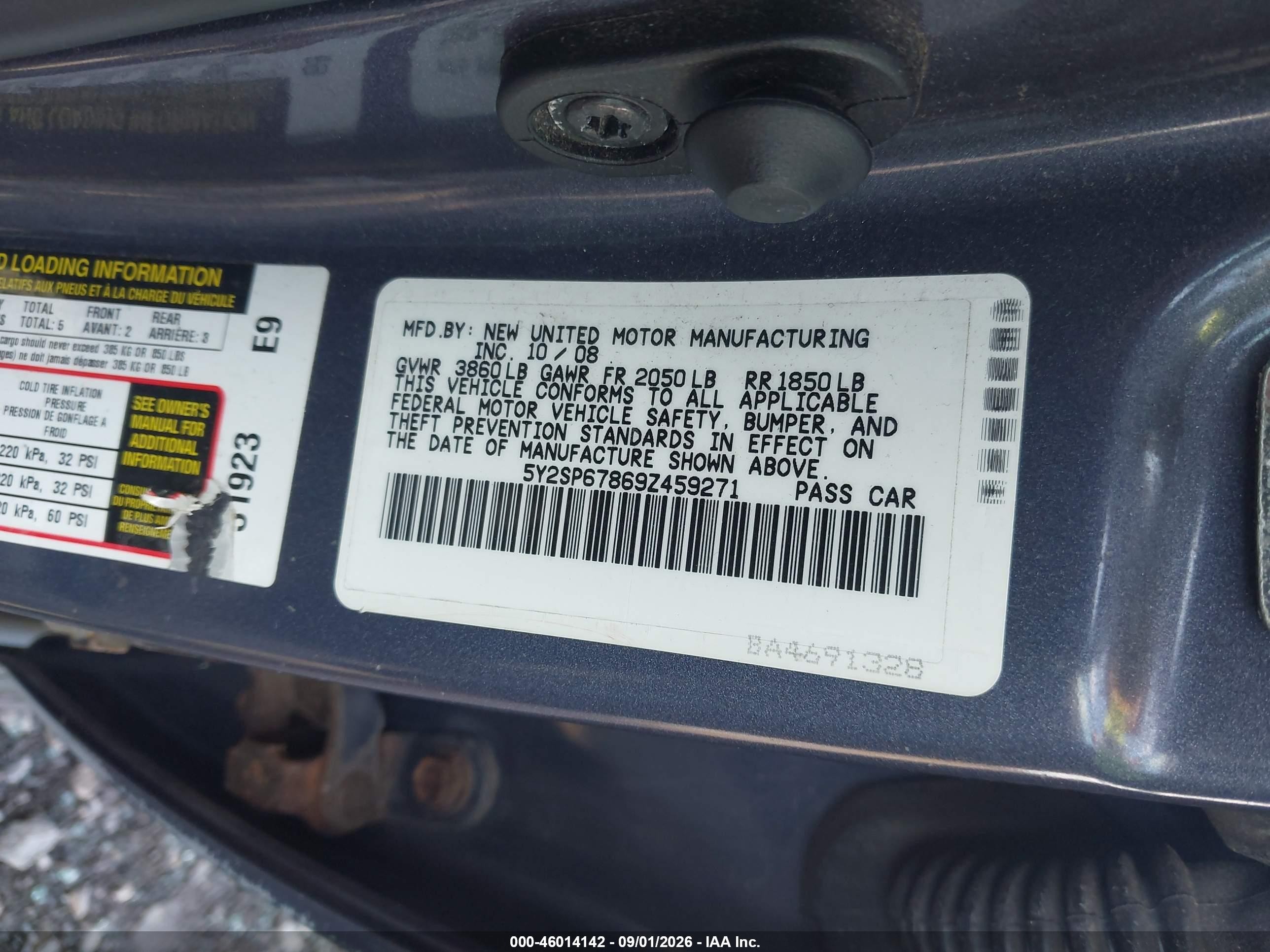 2009 Pontiac Vibe   Navy vin: 5Y2SP67869Z459271