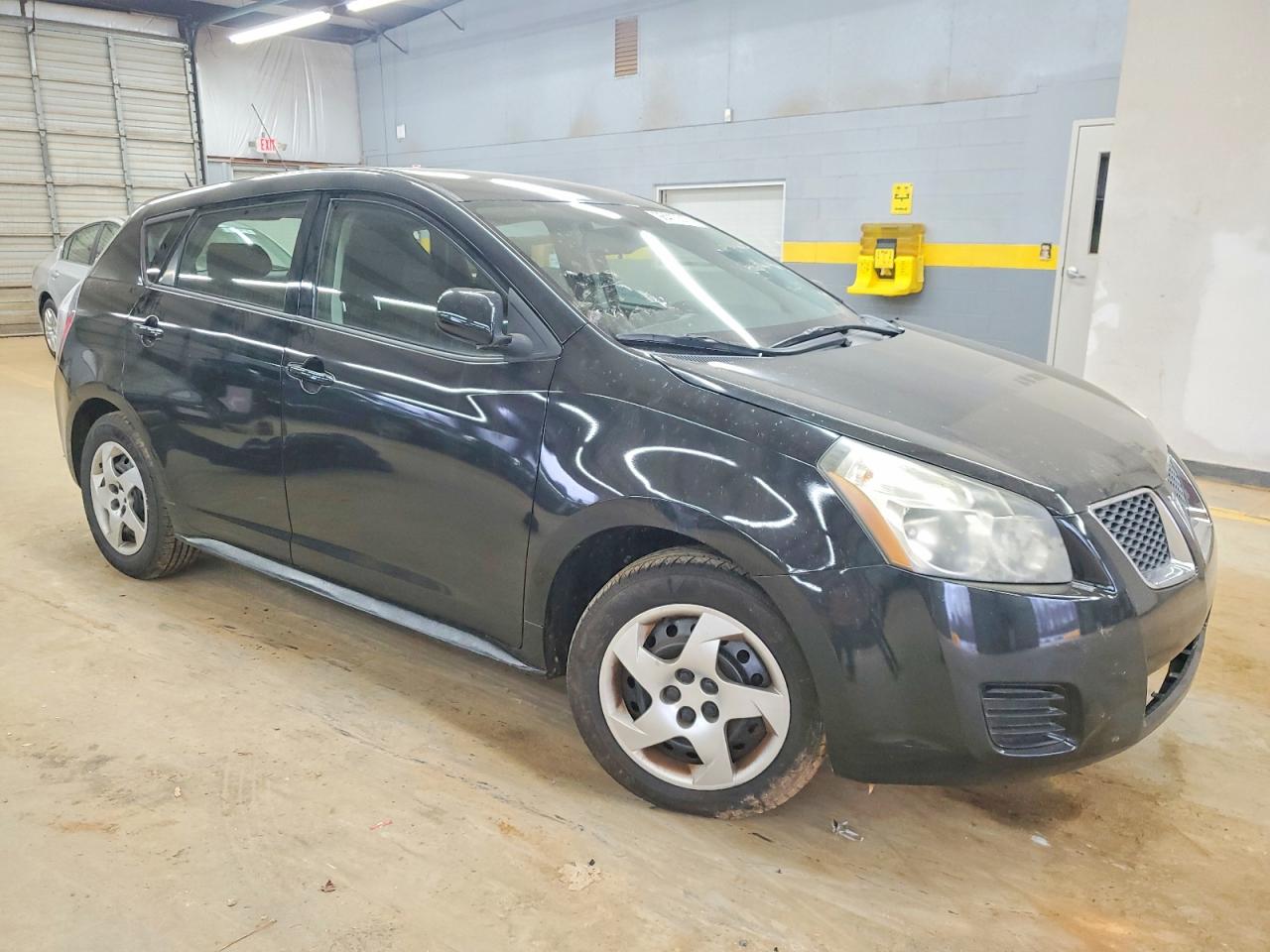2009 Pontiac Vibe Black vin: 5Y2SP67869Z464244