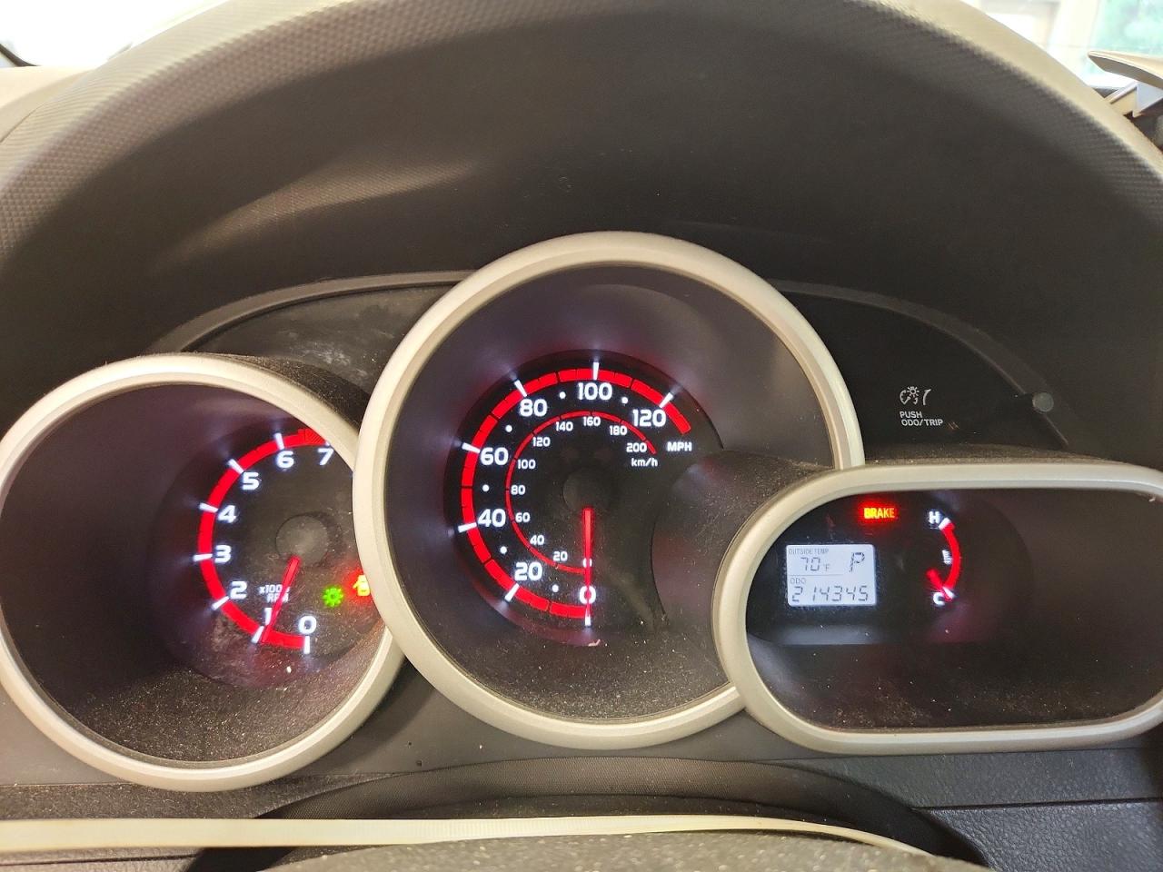 2009 Pontiac Vibe Серебряный vin: 5Y2SP67879Z454094