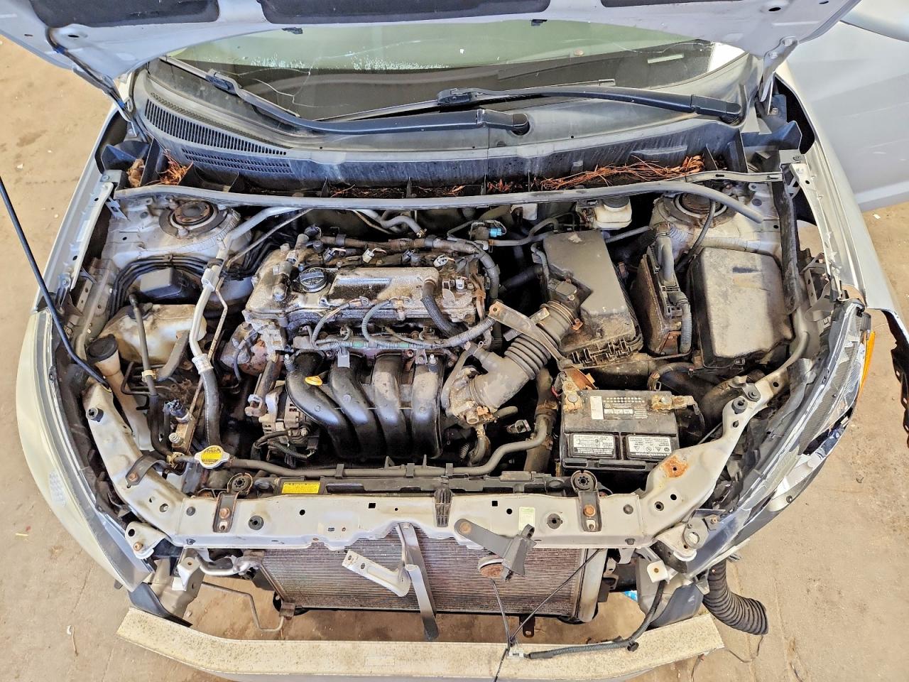 2009 Pontiac Vibe Серебряный vin: 5Y2SP67879Z454094