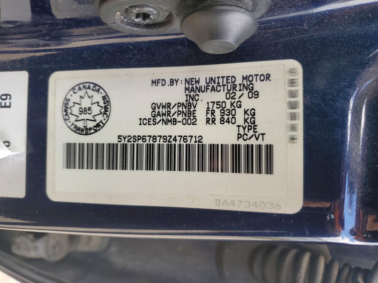 2009 Pontiac Vibe Blue vin: 5Y2SP67879Z476712