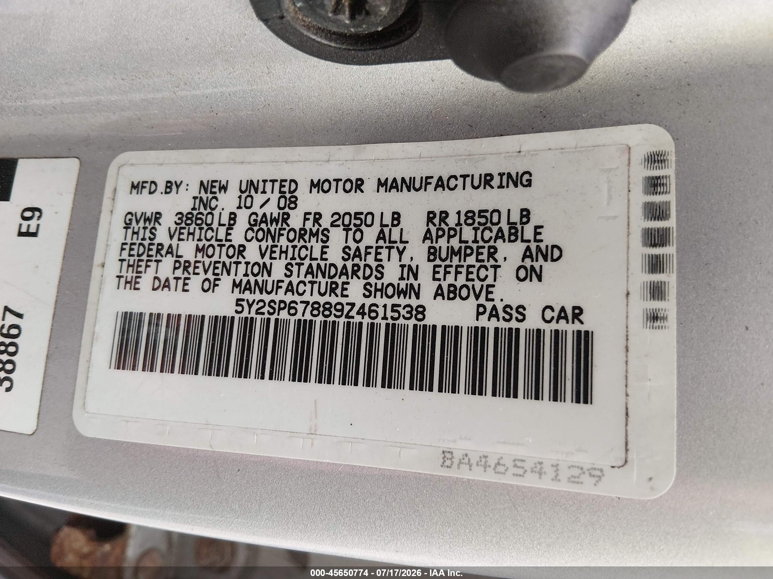 2009 Pontiac Vibe   Silver vin: 5Y2SP67889Z461538