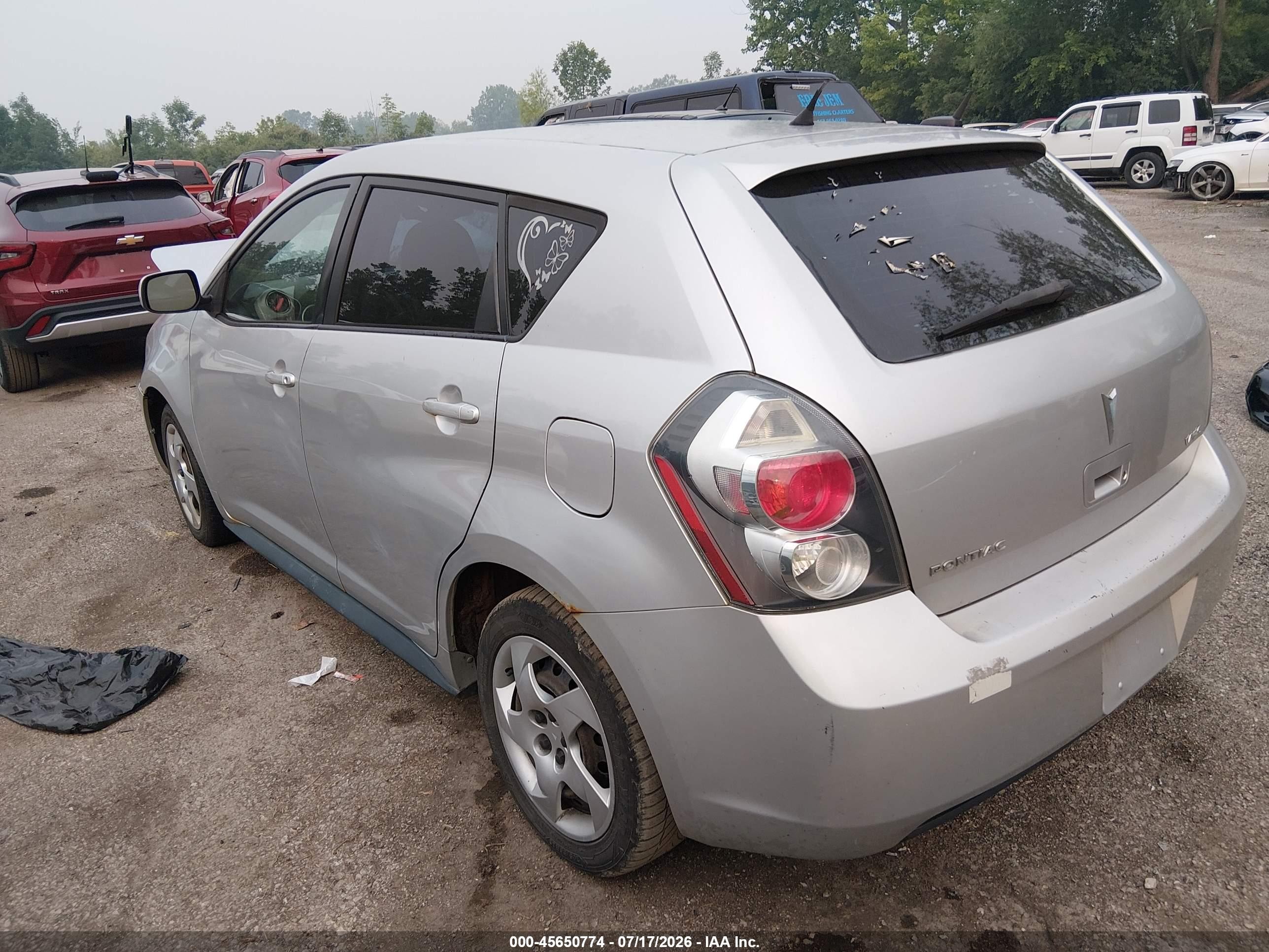 2009 Pontiac Vibe   Silver vin: 5Y2SP67889Z461538