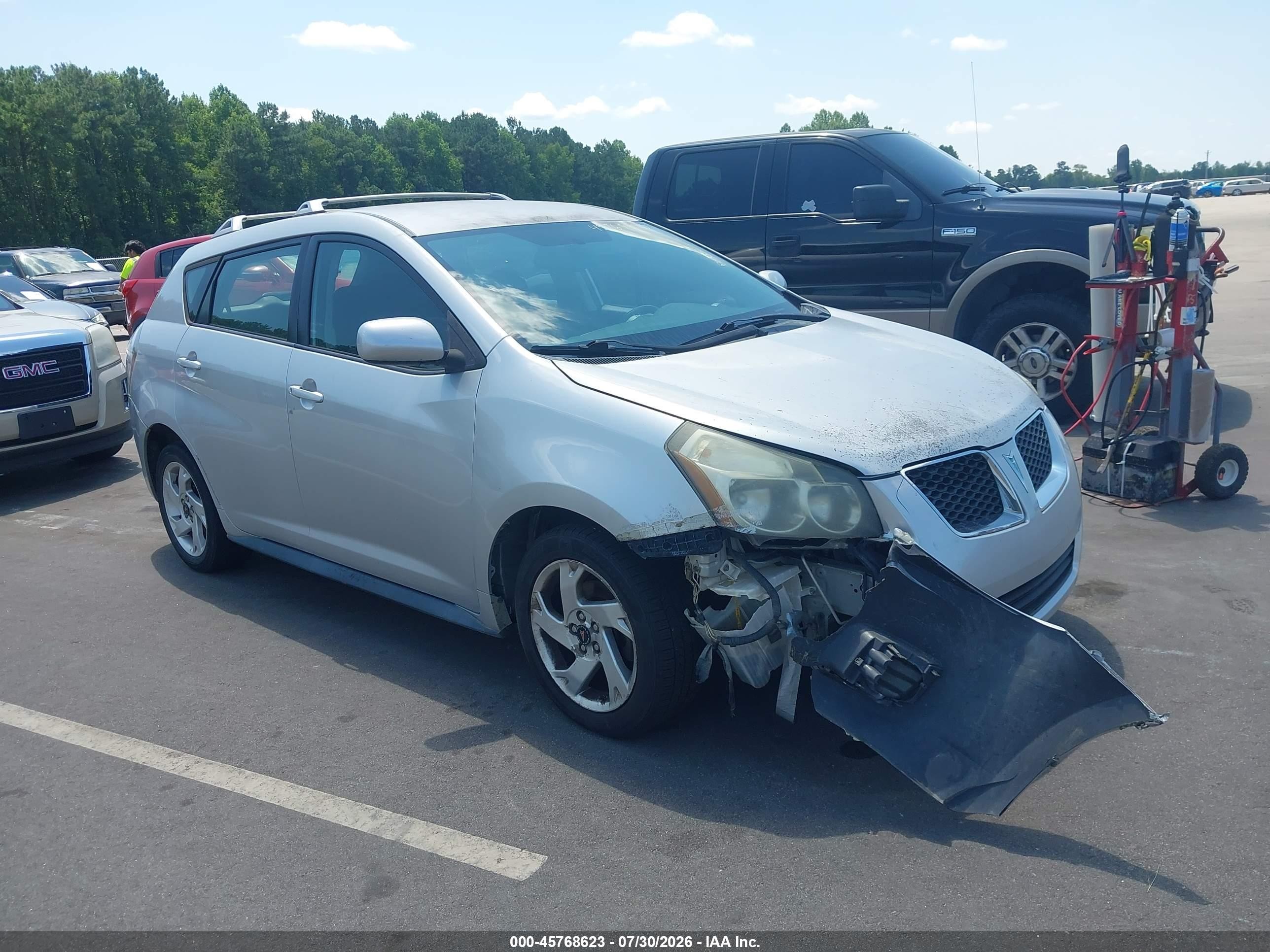 2009 Pontiac Vibe   Silver vin: 5Y2SP67889Z469901