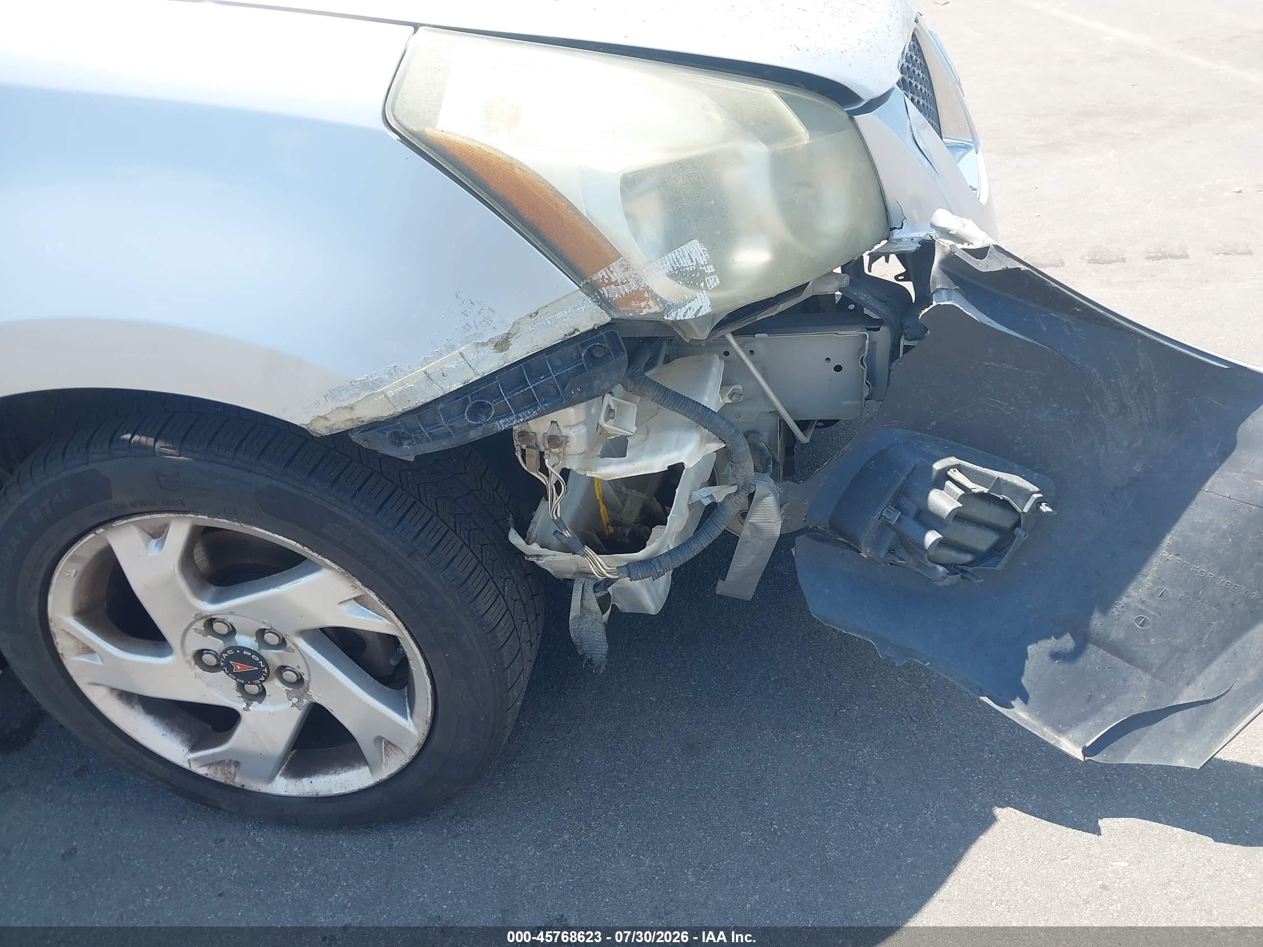 2009 Pontiac Vibe   Silver vin: 5Y2SP67889Z469901