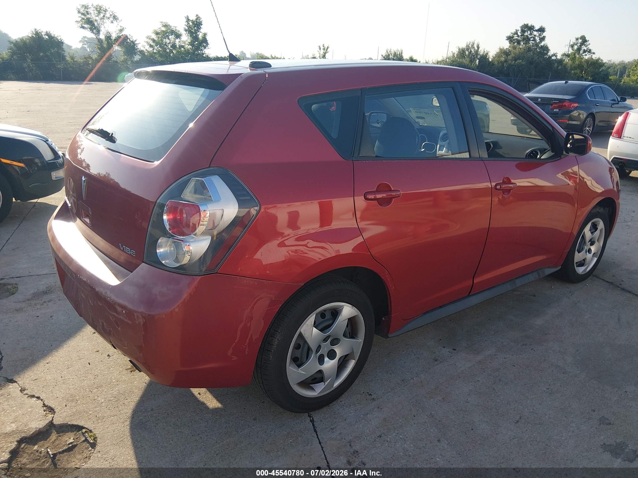 2009 Pontiac Vibe   Red vin: 5Y2SP67899Z438141