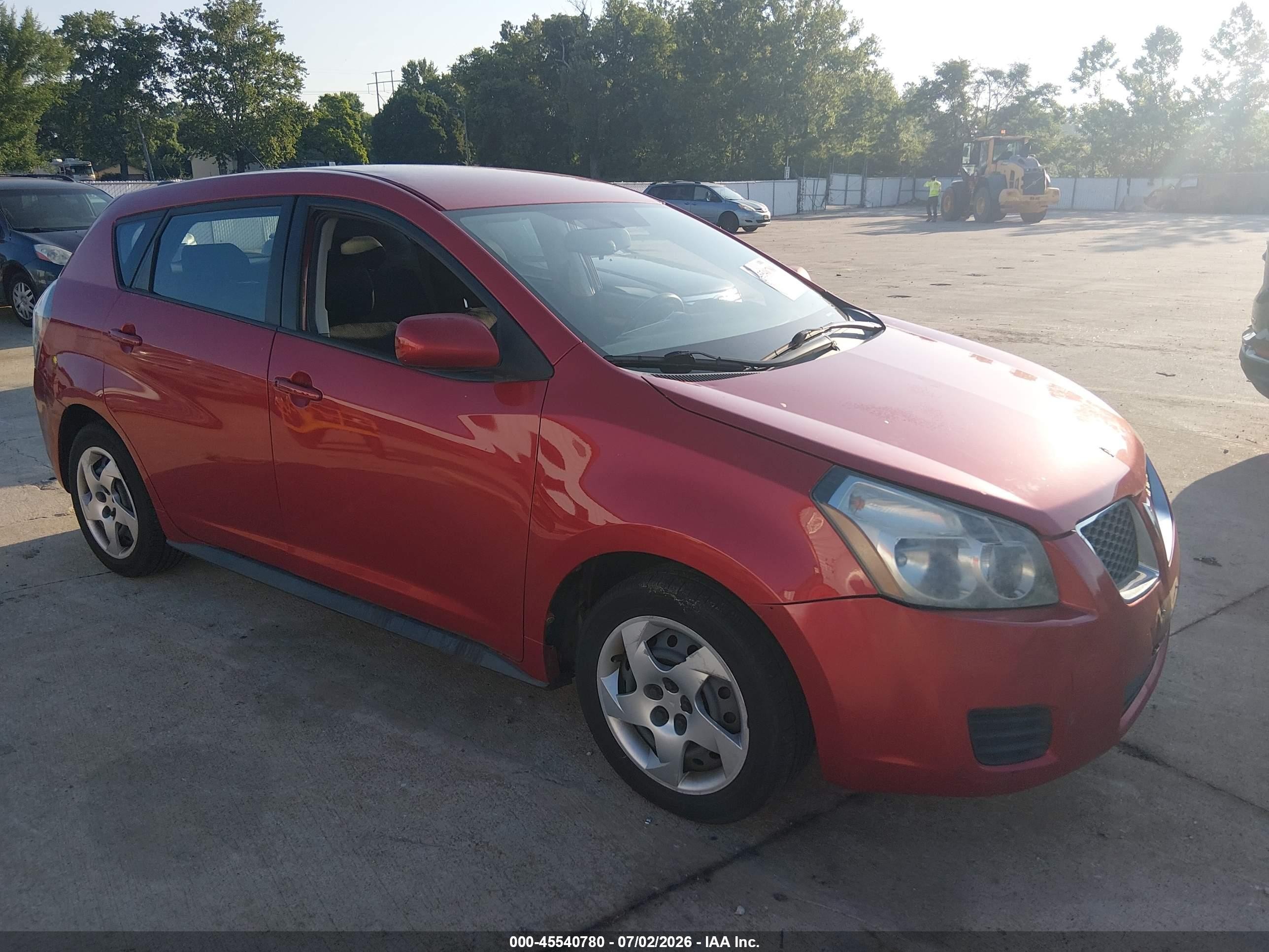 2009 Pontiac Vibe   Red vin: 5Y2SP67899Z438141