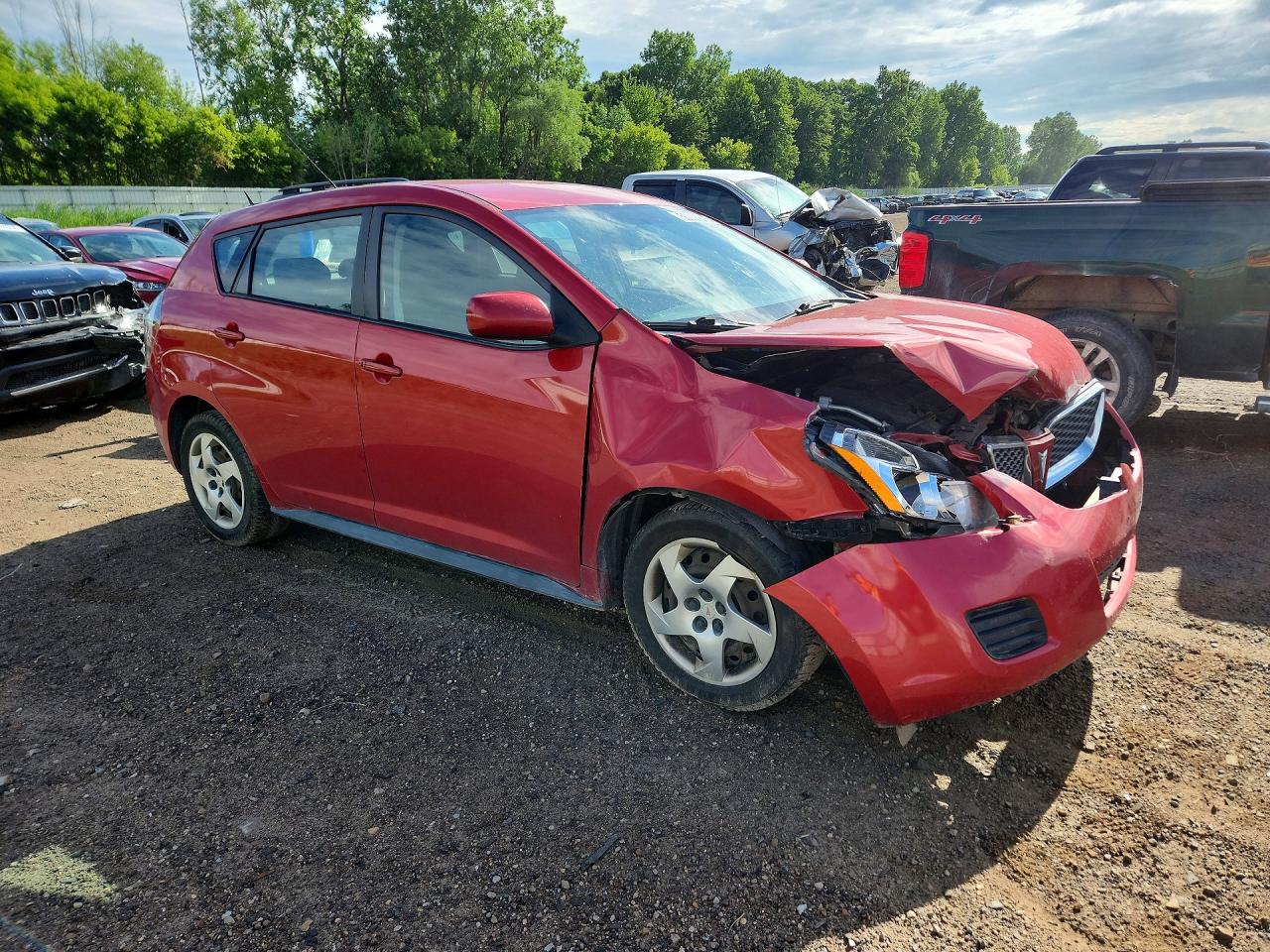 2009 Pontiac Vibe Red vin: 5Y2SP67899Z442450