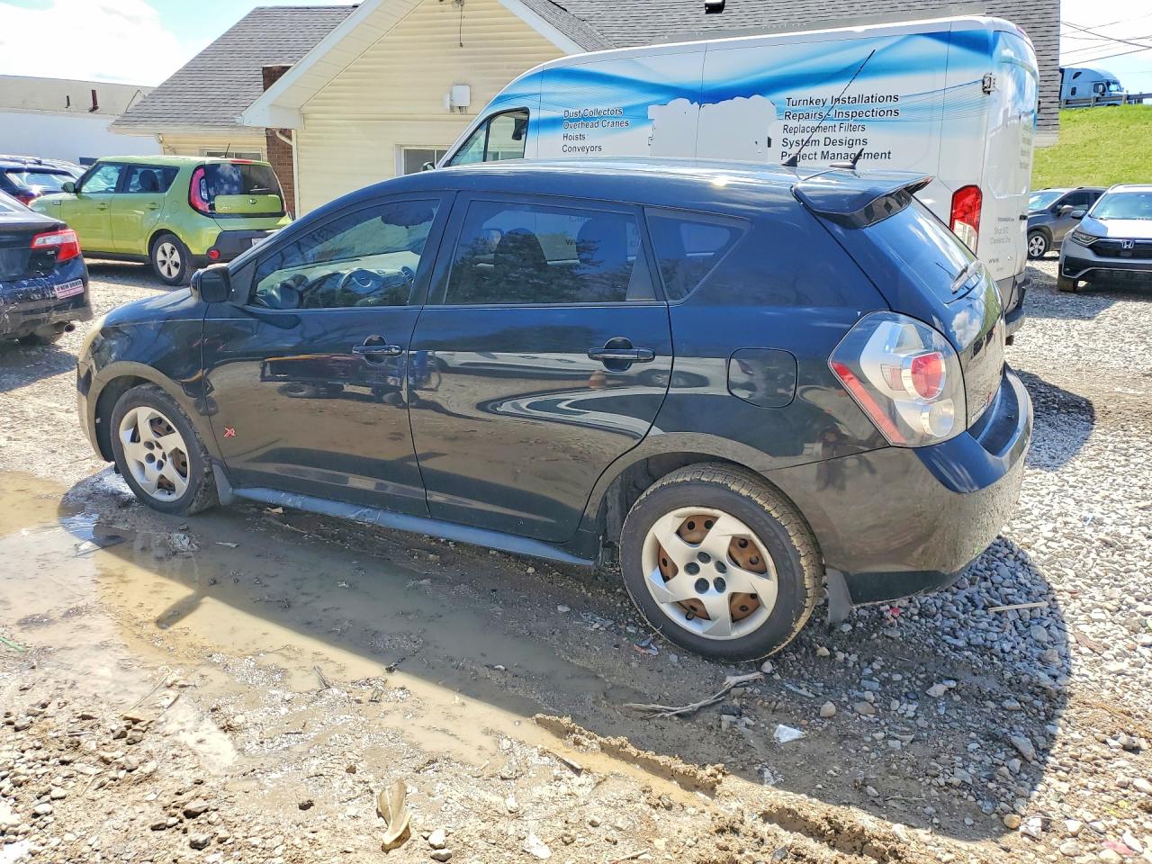 2009 Pontiac Vibe Black vin: 5Y2SP67899Z461693