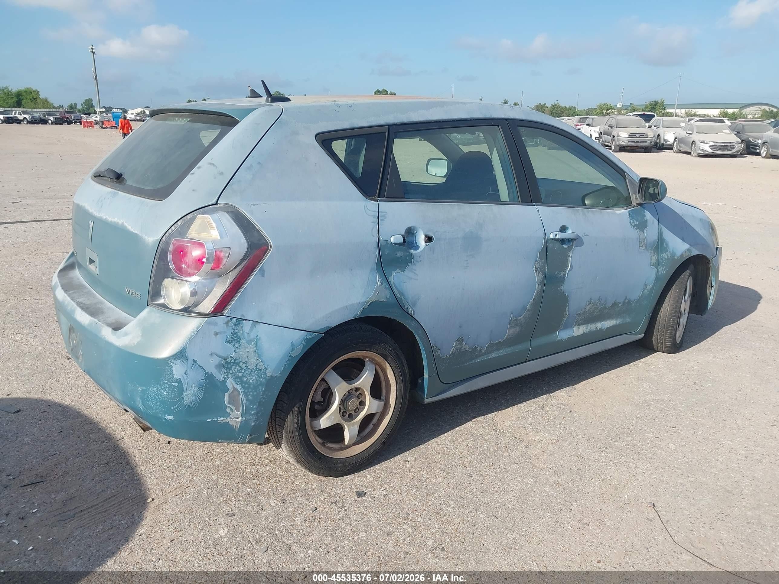 2009 Pontiac Vibe   Light Blue vin: 5Y2SP678X9Z438665