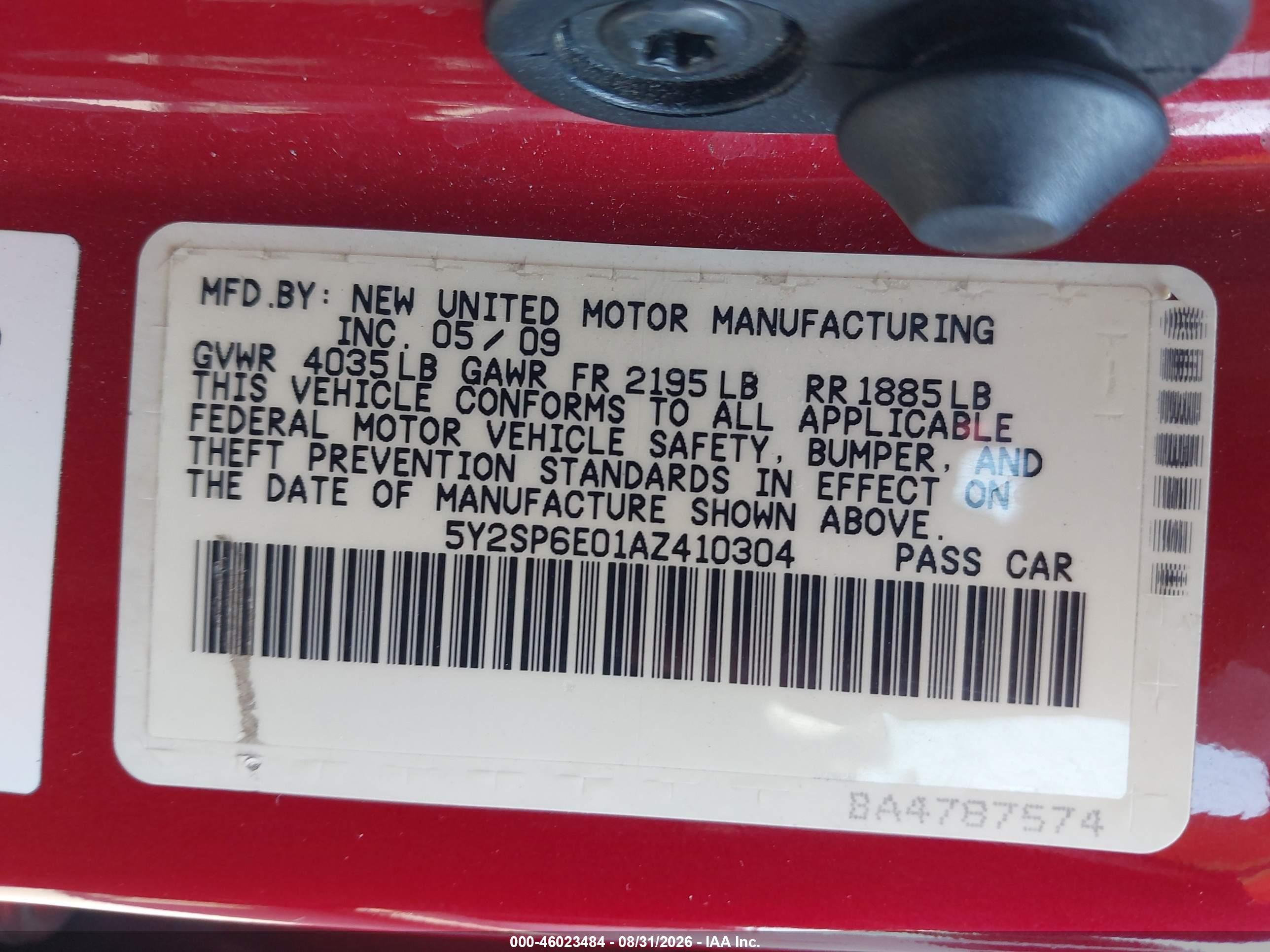 2010 Pontiac Vibe Red vin: 5Y2SP6E01AZ410304