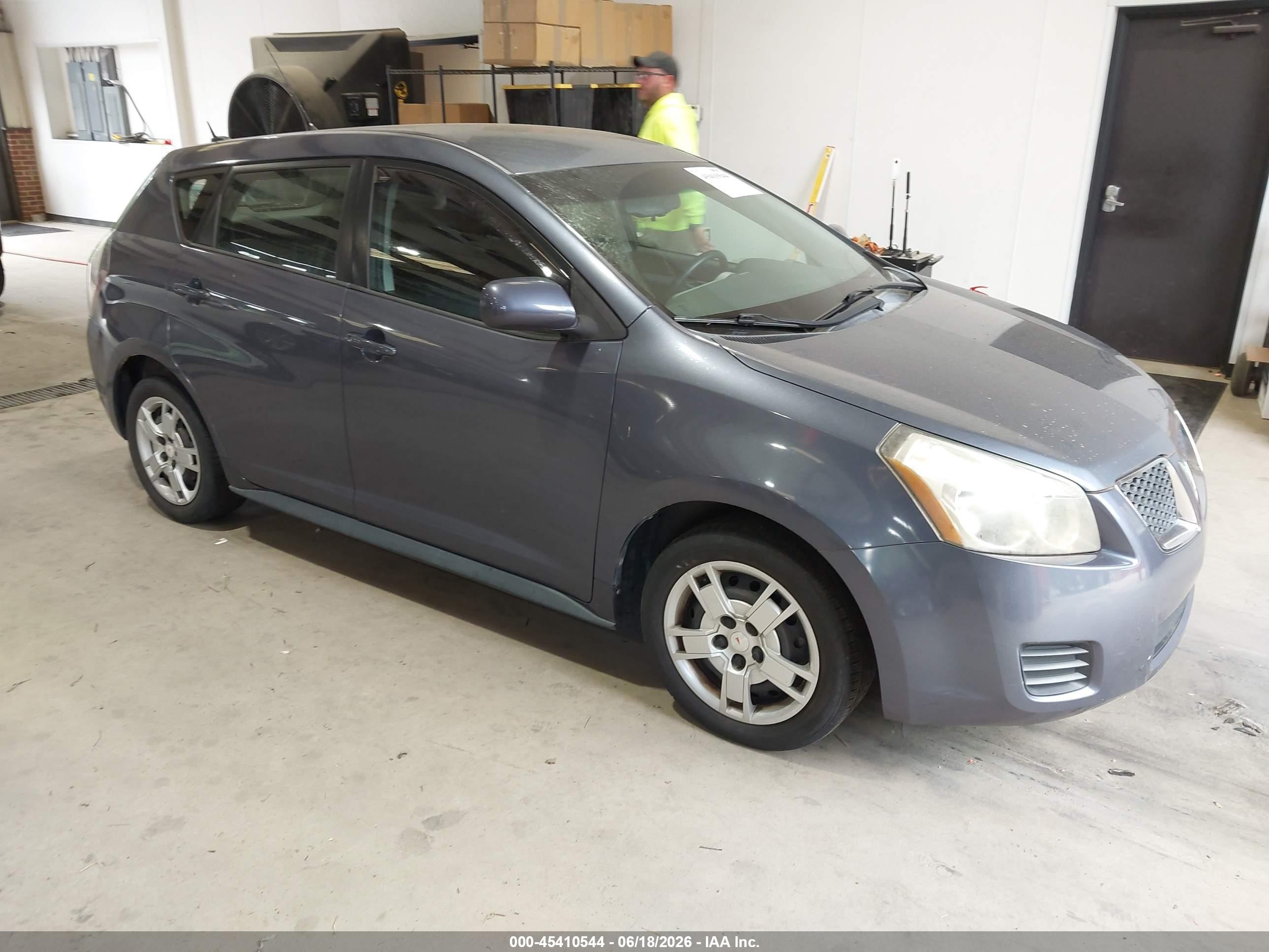 2010 Pontiac Vibe   Gray vin: 5Y2SP6E02AZ410988