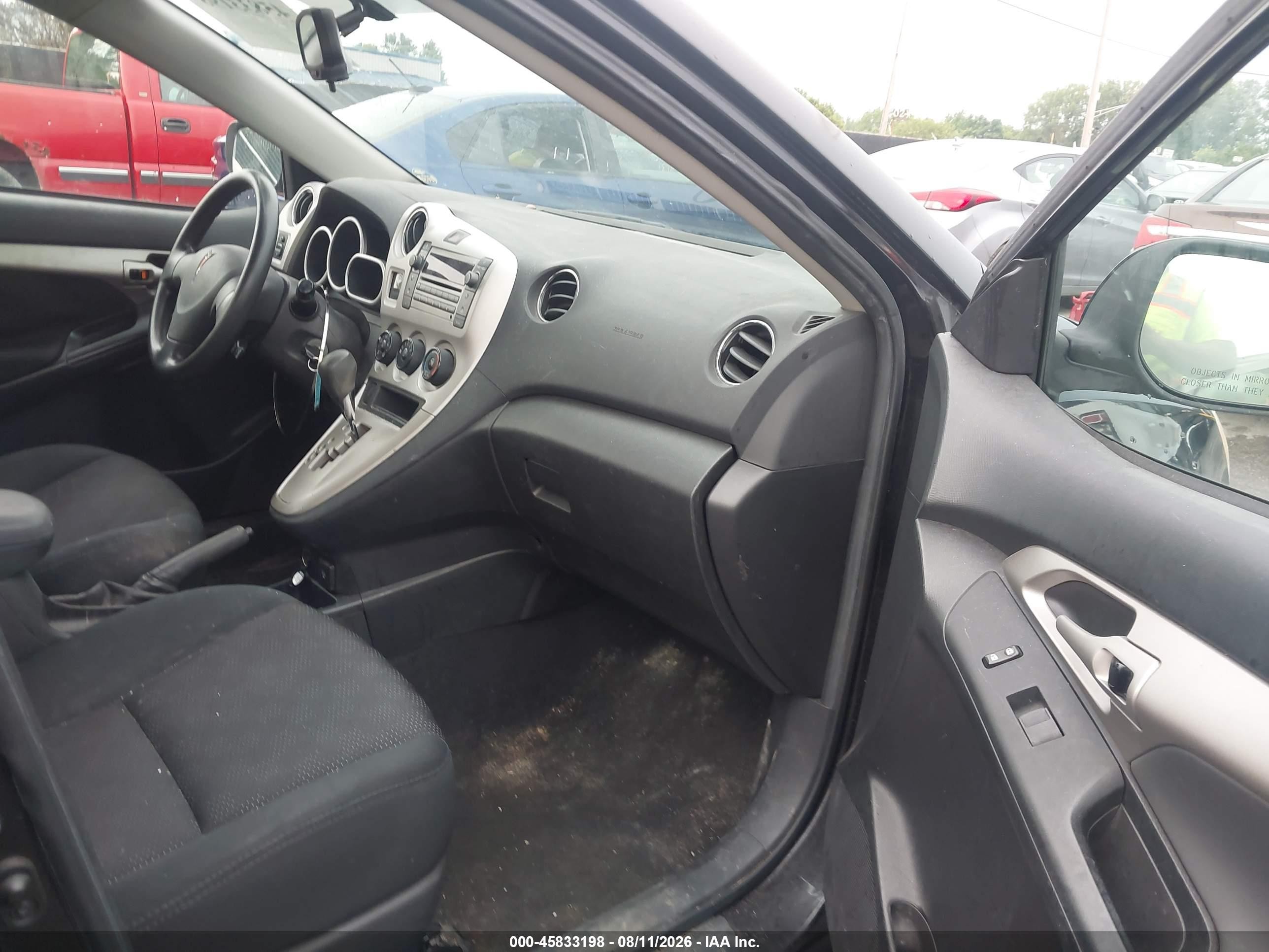 2010 Pontiac Vibe   Black vin: 5Y2SP6E03AZ410465