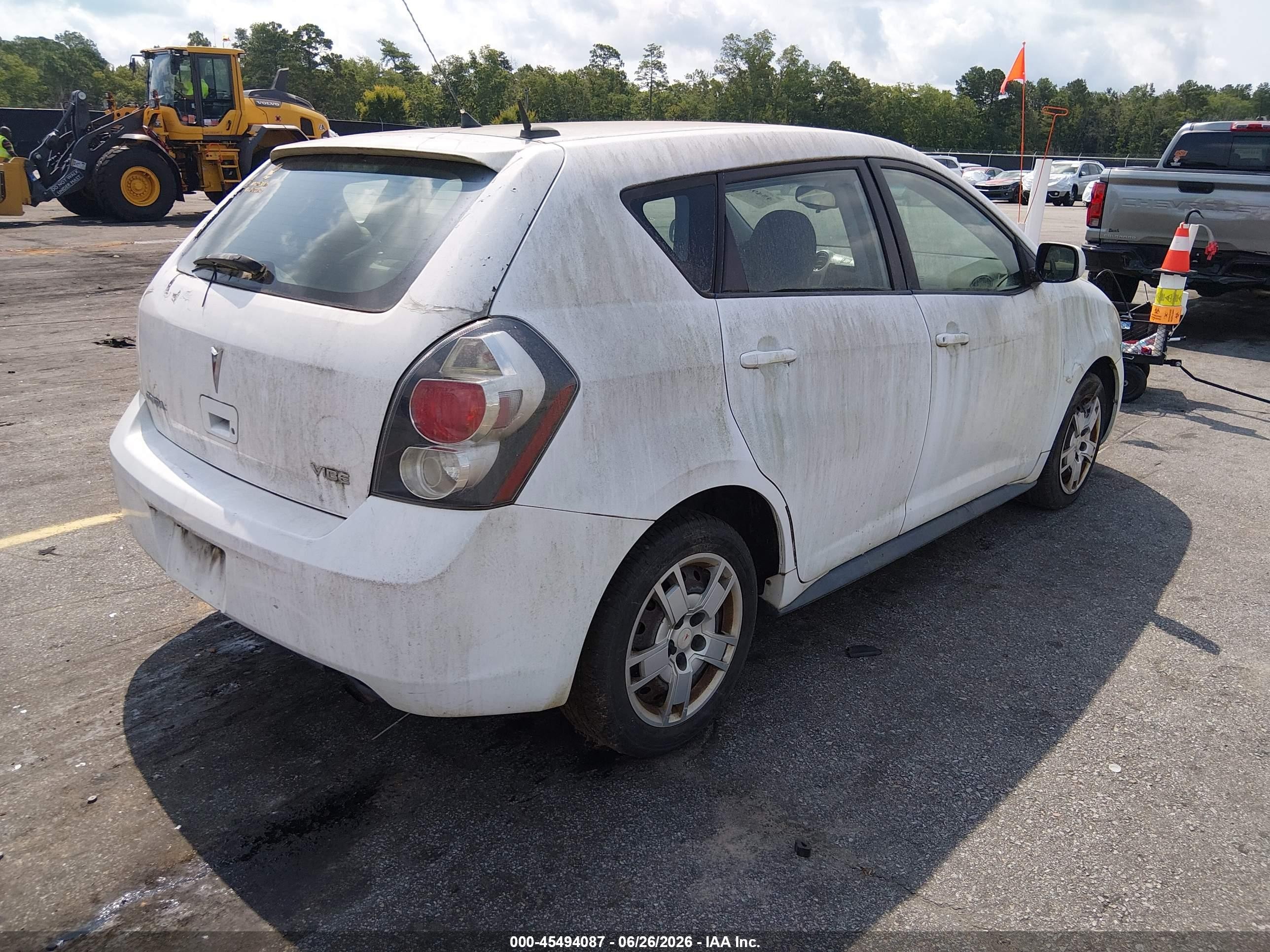 2010 Pontiac Vibe   White vin: 5Y2SP6E07AZ414518