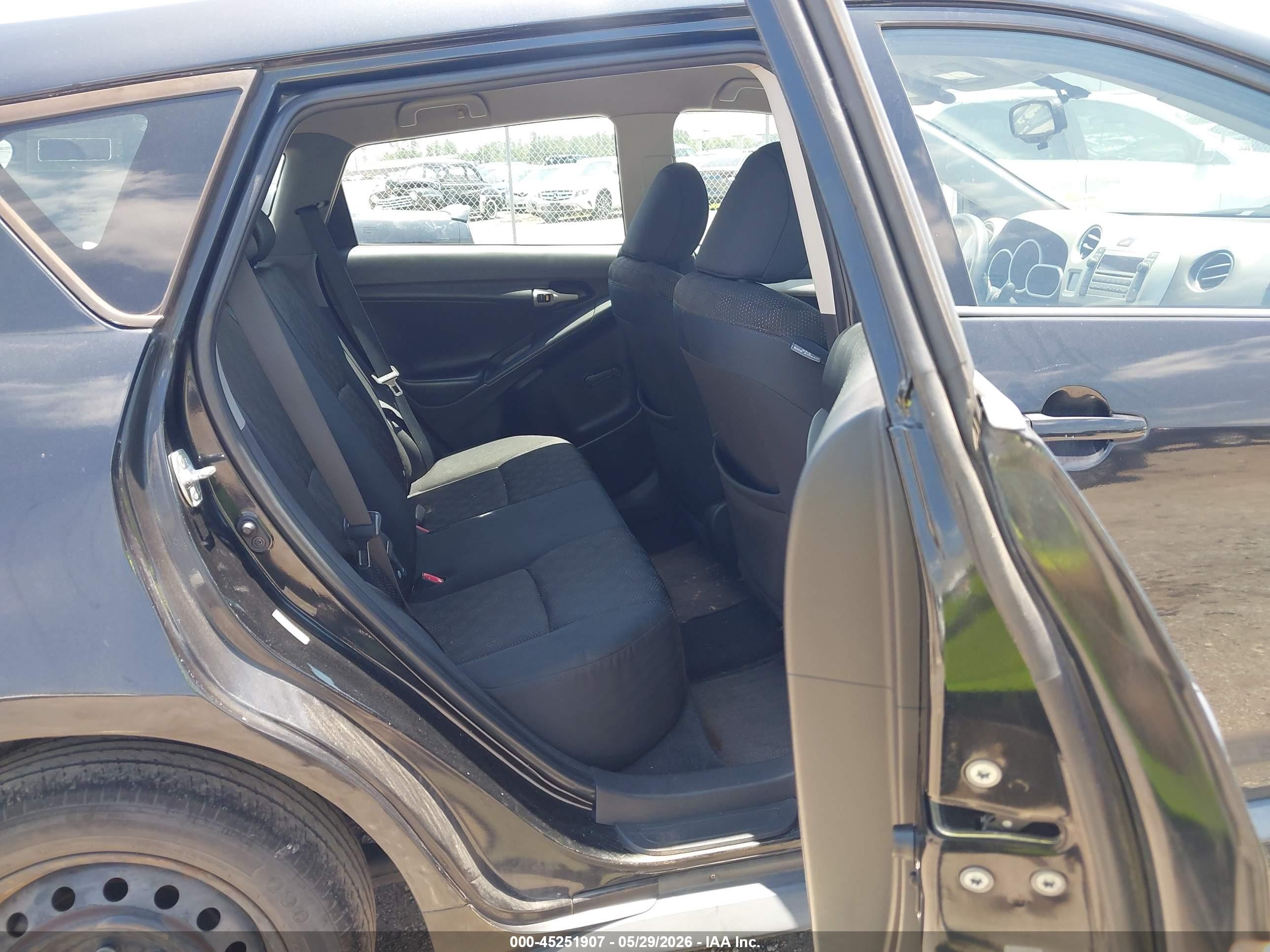 2010 Pontiac Vibe   Черный vin: 5Y2SP6E80AZ417976
