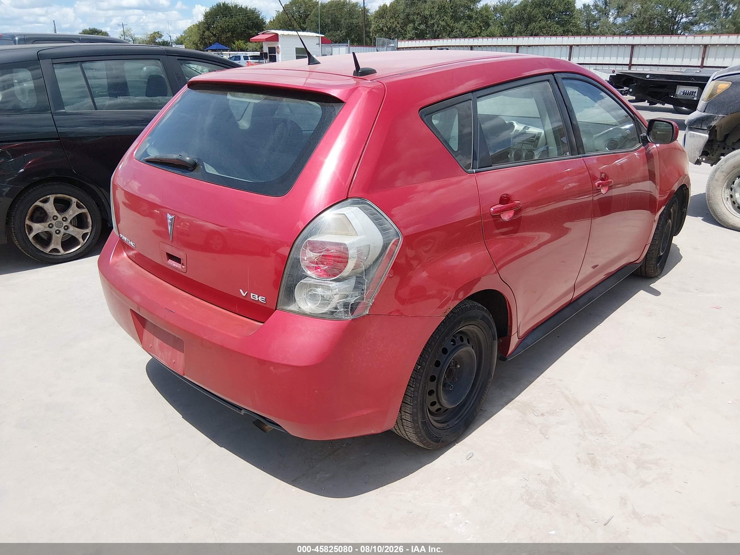 2010 Pontiac Vibe   Red vin: 5Y2SP6E81AZ418358