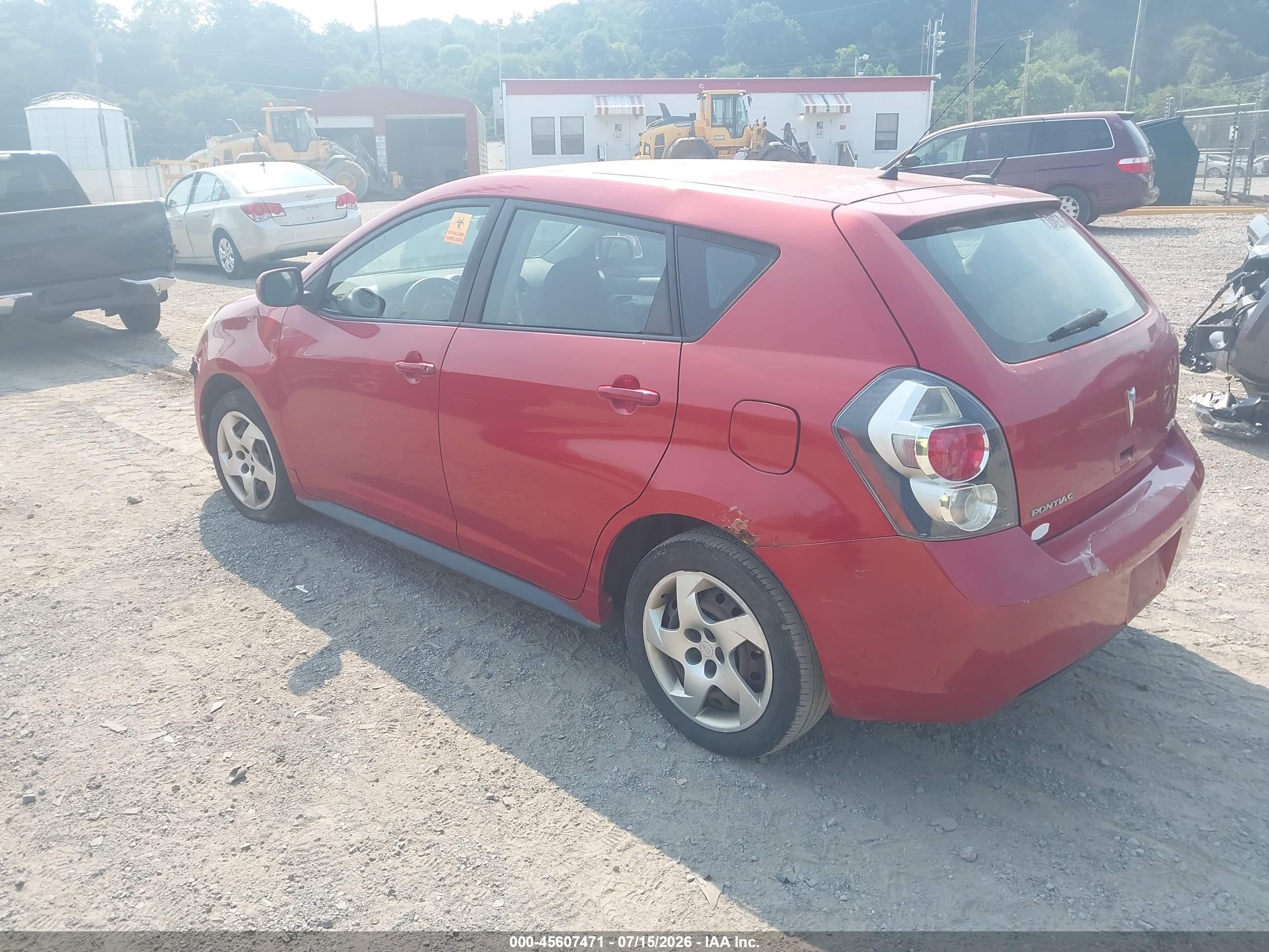 2010 Pontiac Vibe   Red vin: 5Y2SP6E82AZ413086