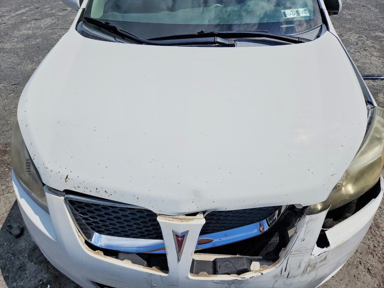 2010 Pontiac Vibe White vin: 5Y2SP6E82AZ415954