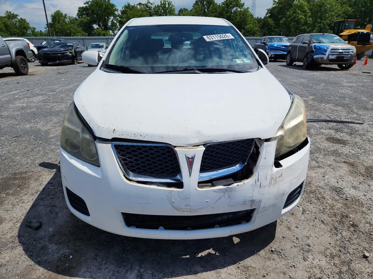 2010 Pontiac Vibe White vin: 5Y2SP6E82AZ415954
