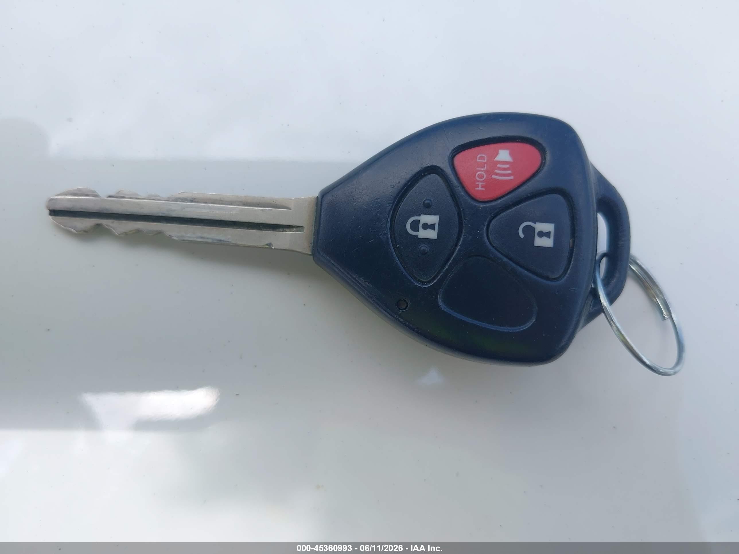 2010 Pontiac Vibe   Silver vin: 5Y2SP6E84AZ407578