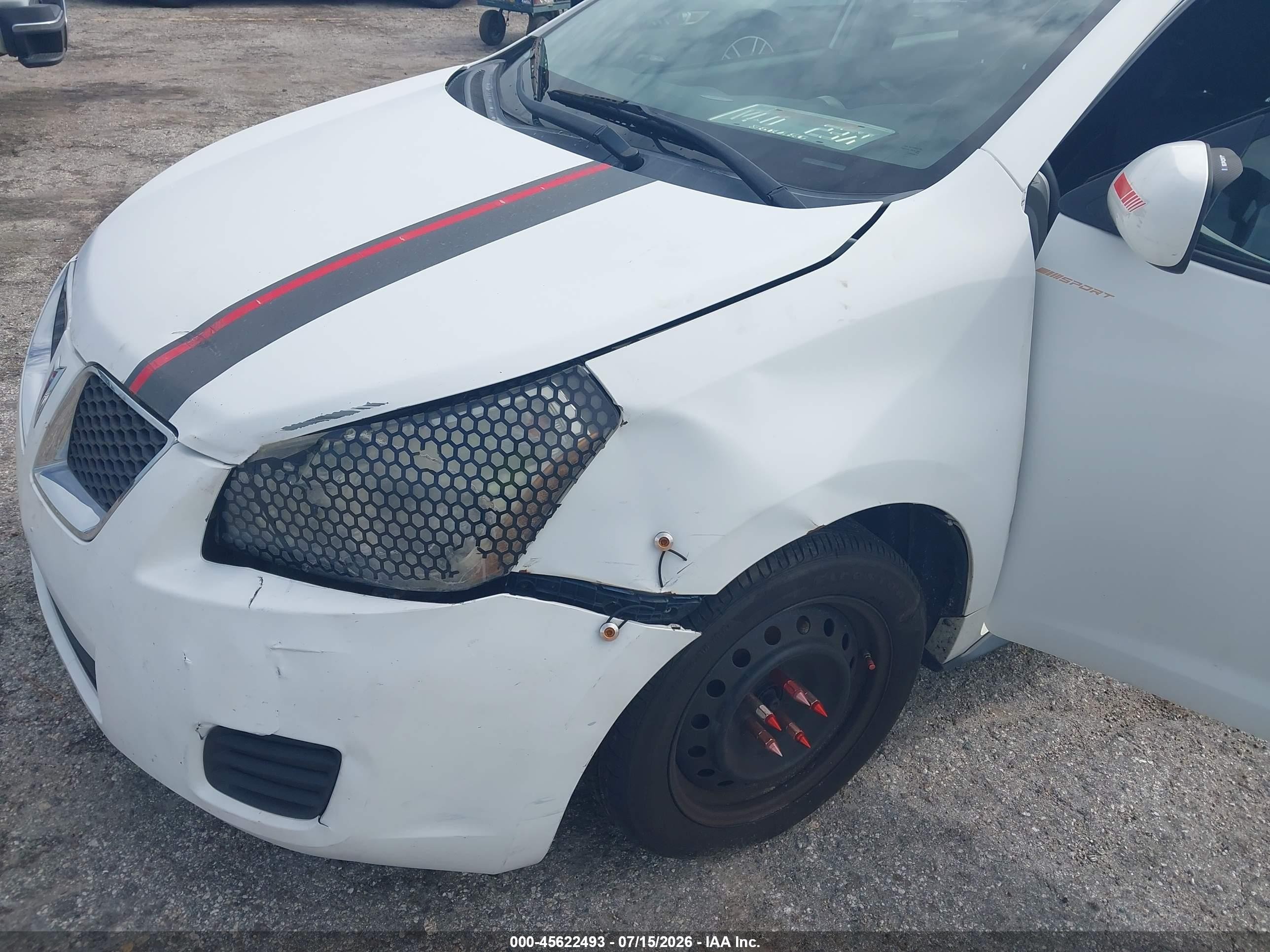 2010 Pontiac Vibe   White vin: 5Y2SP6E84AZ410206