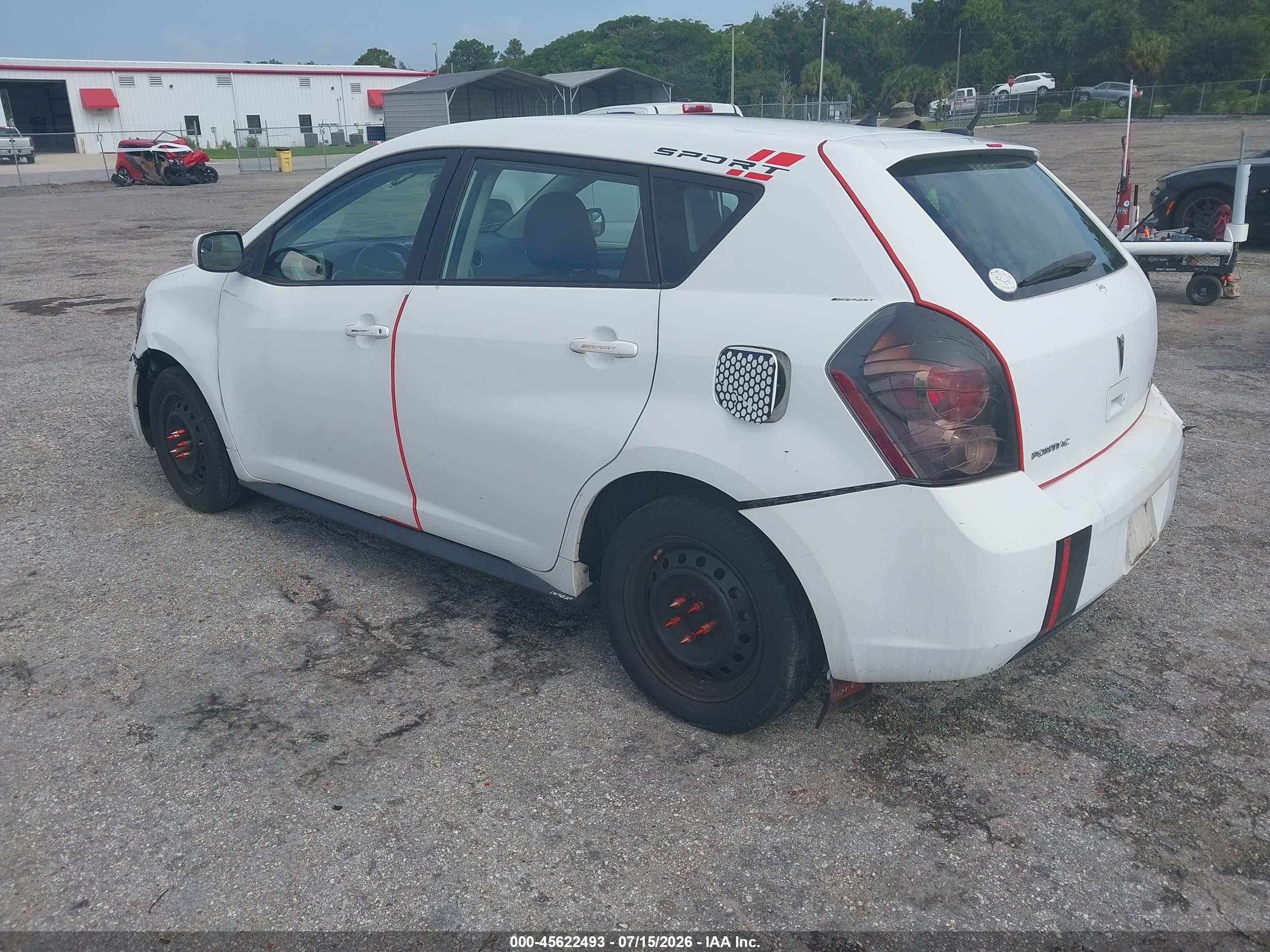 2010 Pontiac Vibe   White vin: 5Y2SP6E84AZ410206