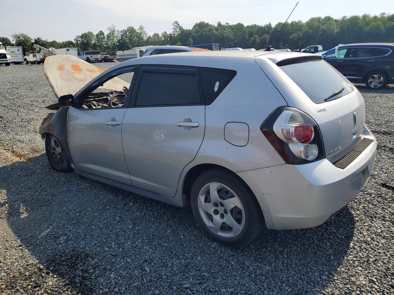 2010 Pontiac Vibe Серебряный vin: 5Y2SP6E84AZ412151