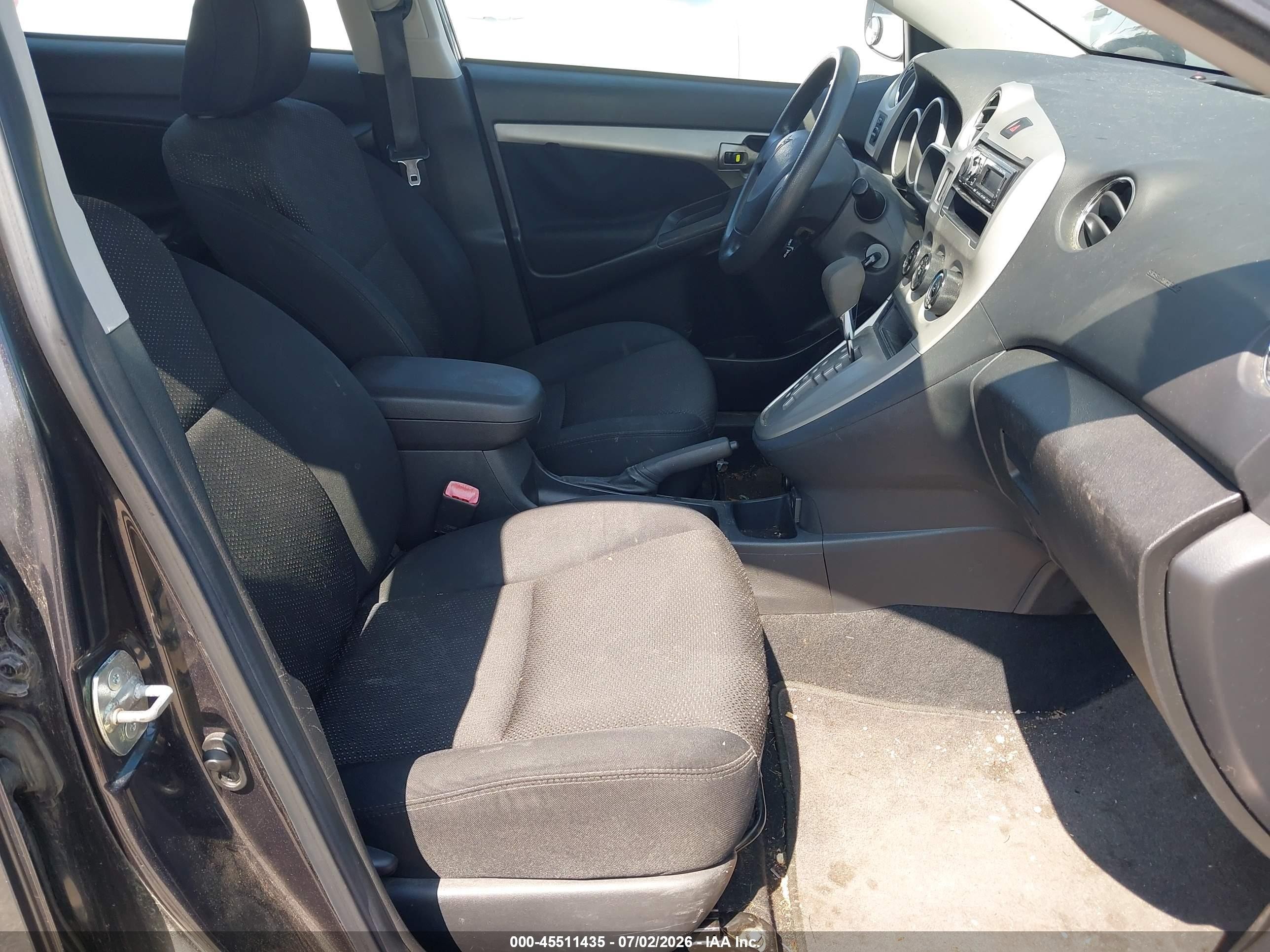 2010 Pontiac Vibe   Gray vin: 5Y2SP6E86AZ410188