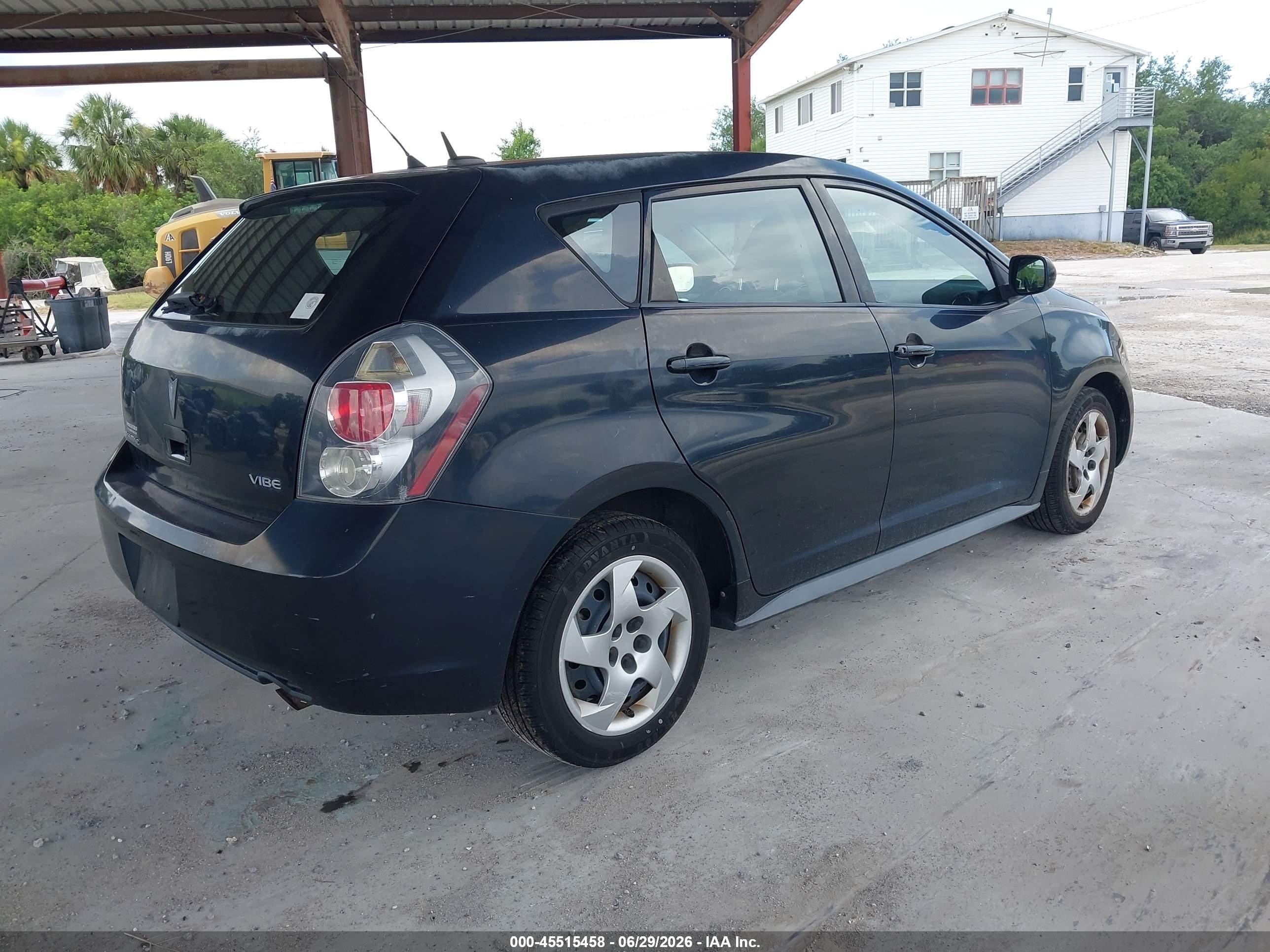 2010 Pontiac Vibe   Black vin: 5Y2SP6E86AZ419246