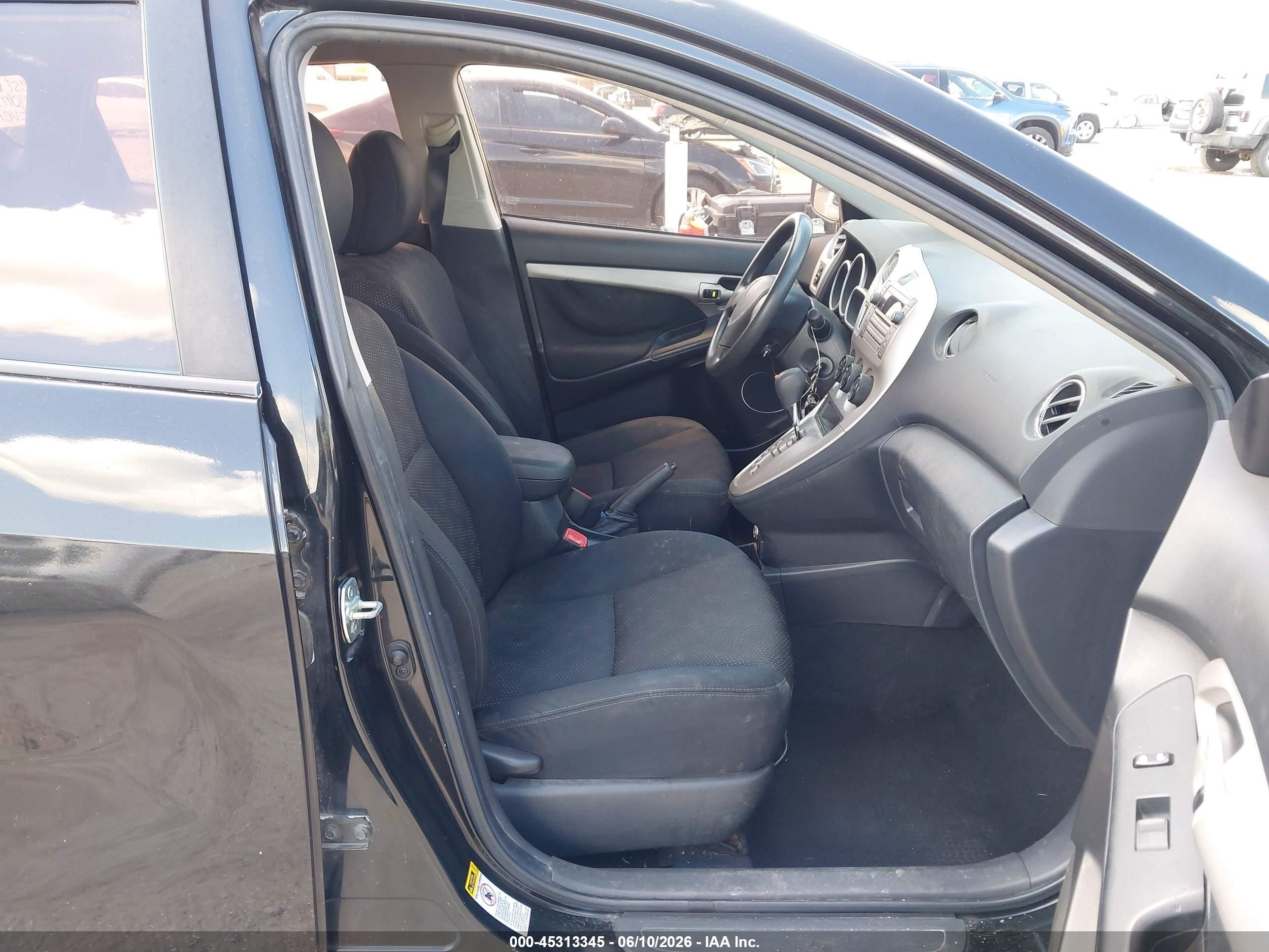 2010 Pontiac Vibe Черный vin: 5Y2SP6E87AZ420101