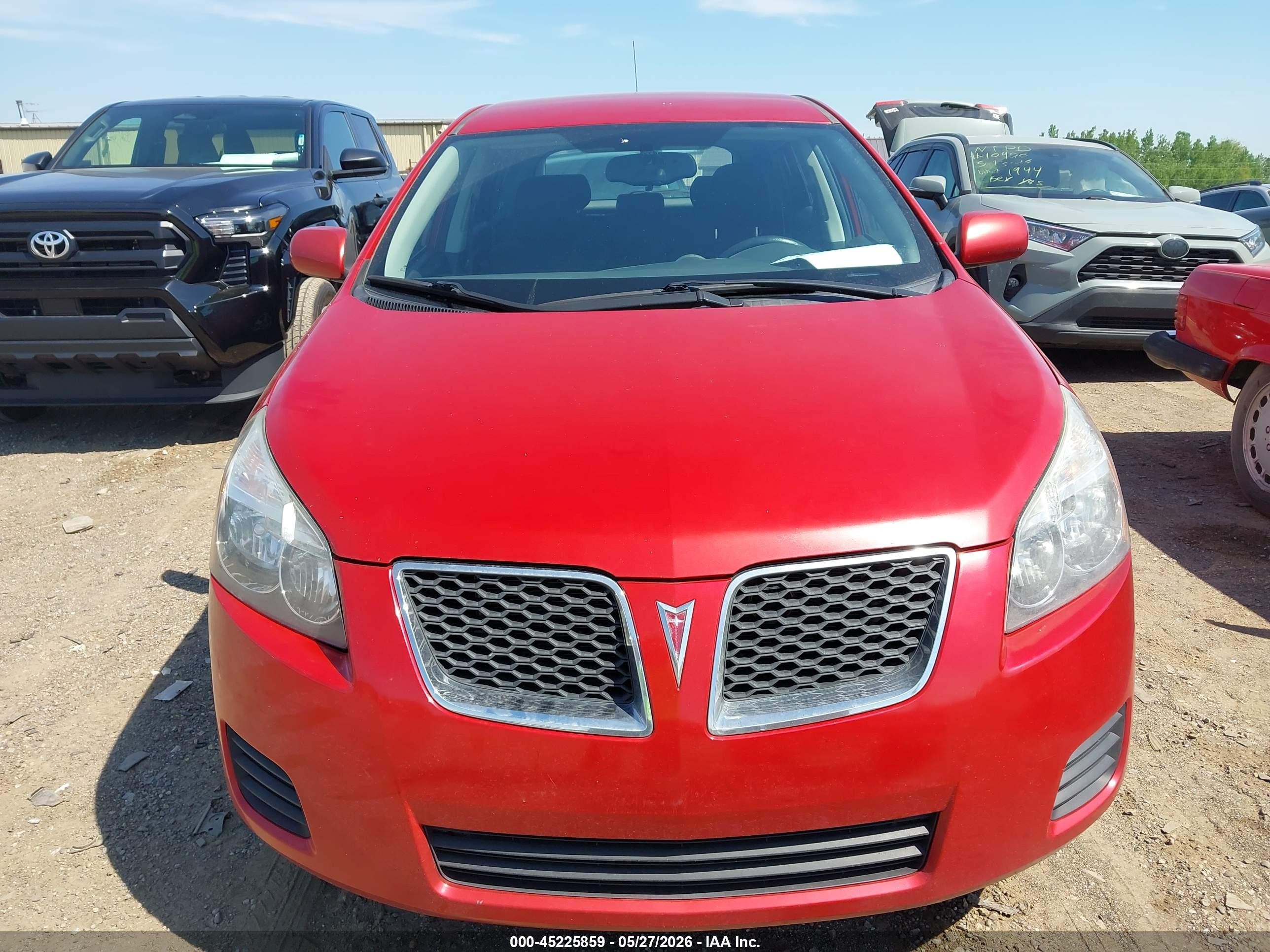 2010 Pontiac Vibe   Red vin: 5Y2SP6E88AZ408054