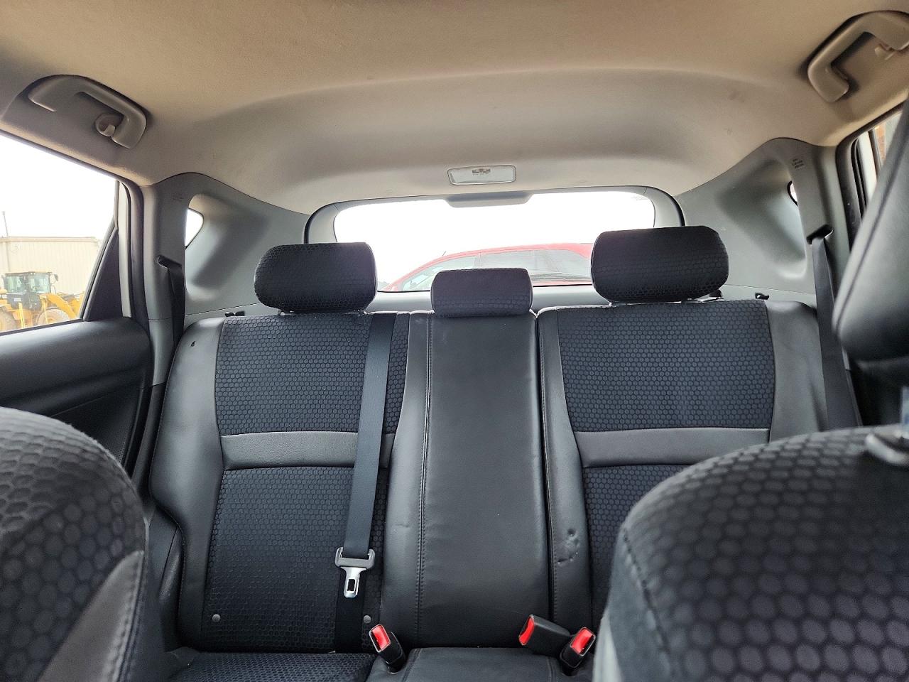 2009 Pontiac Vibe Gt White vin: 5Y2SR67089Z426602