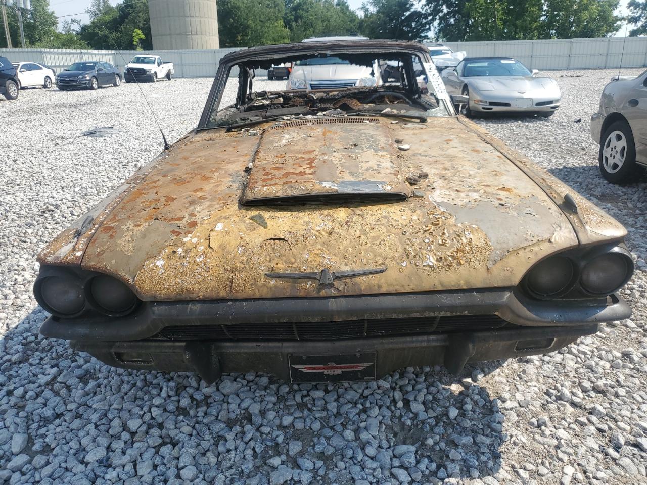 1965 Ford Thunderbir Burn vin: 5Y857105010