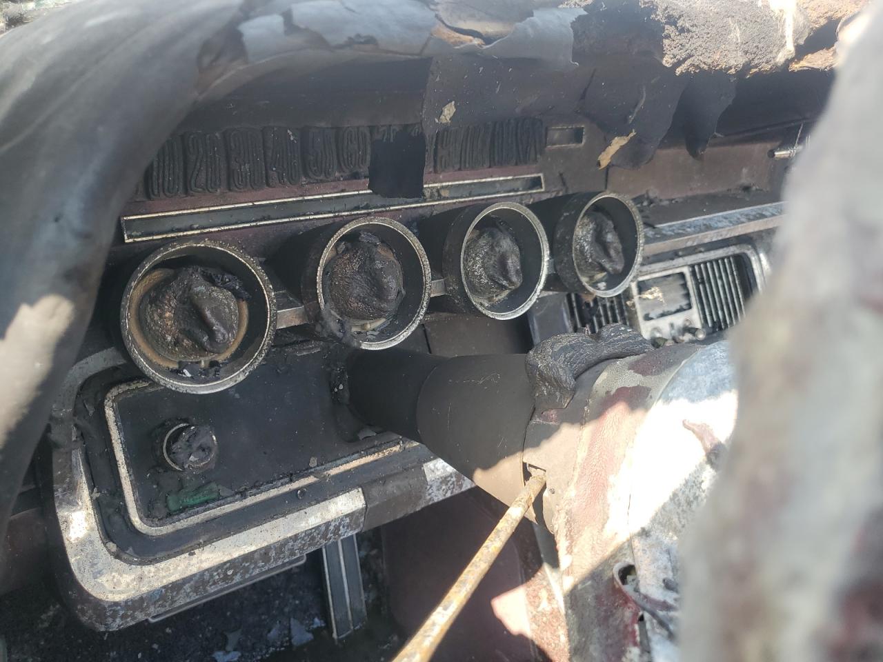 1965 Ford Thunderbir Burn vin: 5Y857105010