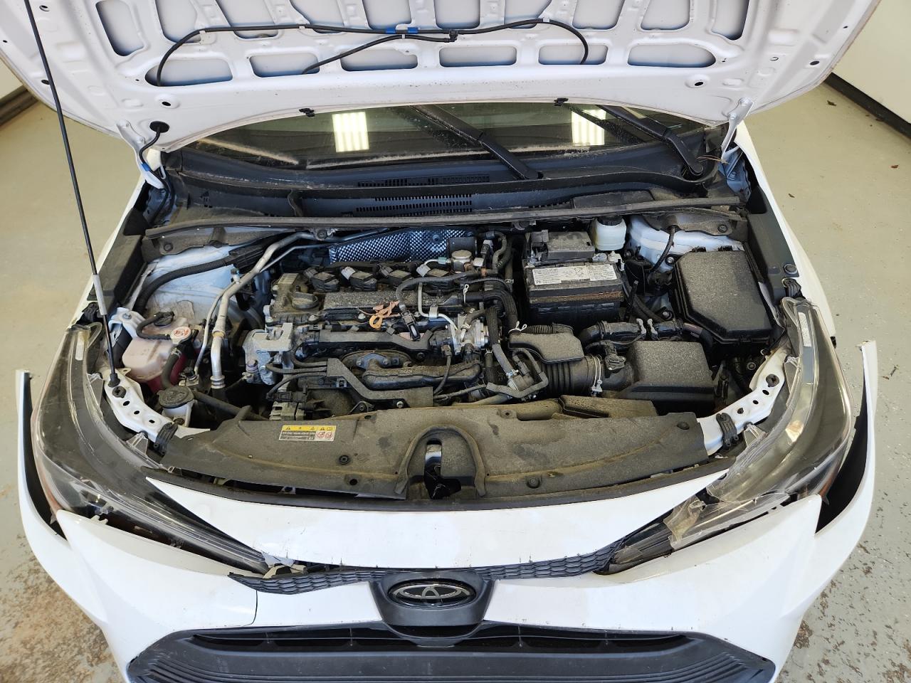 2024 Toyota Corolla Le White vin: 5YFB4MDE0RP112438 Damage: Front Bumper/Cover, Severe Damage, Replacement Required