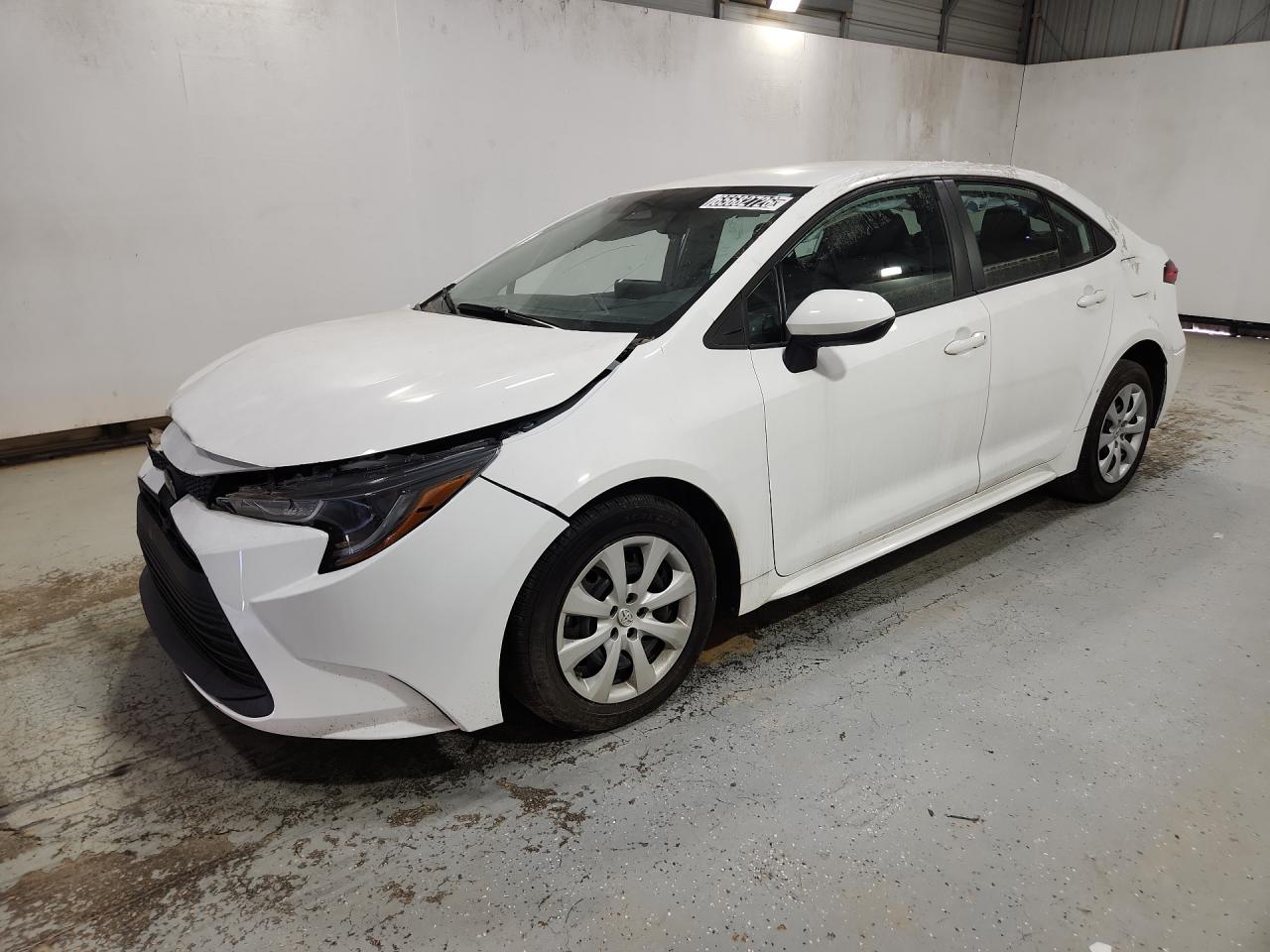 2024 Toyota Corolla Le White vin: 5YFB4MDE0RP112438 Damage: Left Front Fender, Heavy Scratch, 2 To 3 Inches